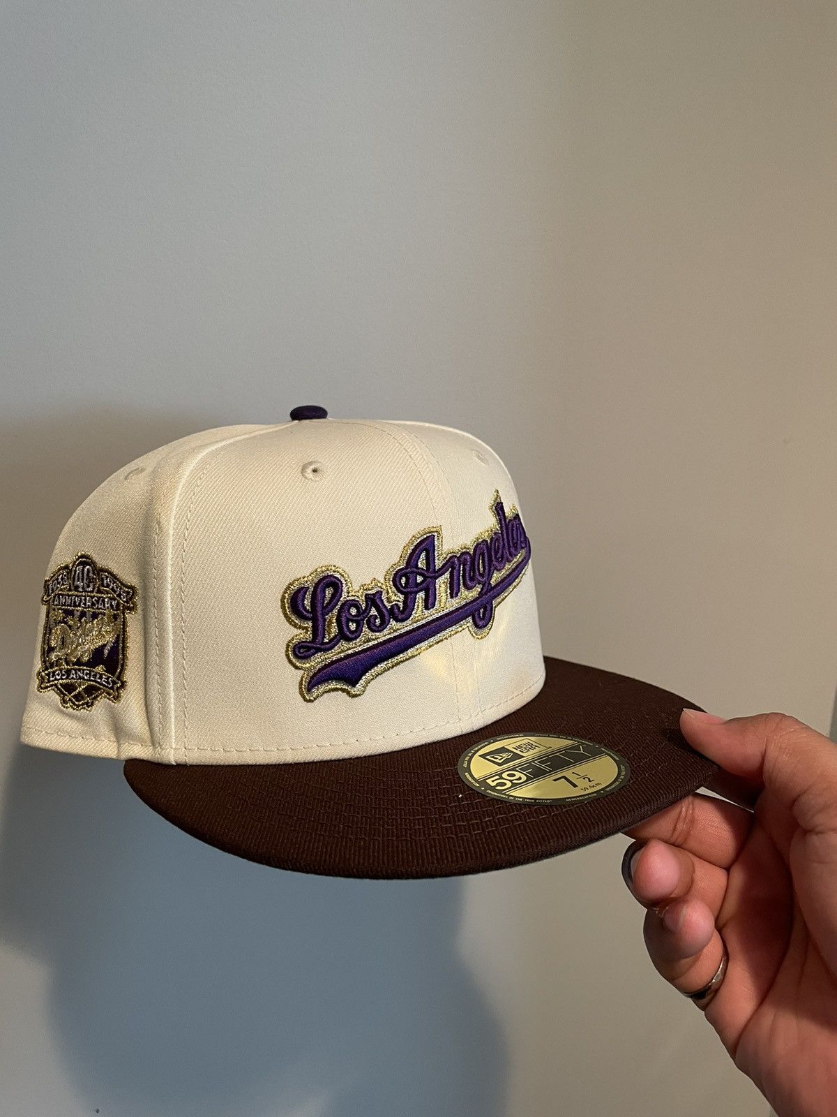 image of Hat Club x New Era Rahnni Fitteds La Mamba Script 7 1/2 With Dust Bag And Pin in White, Men's
