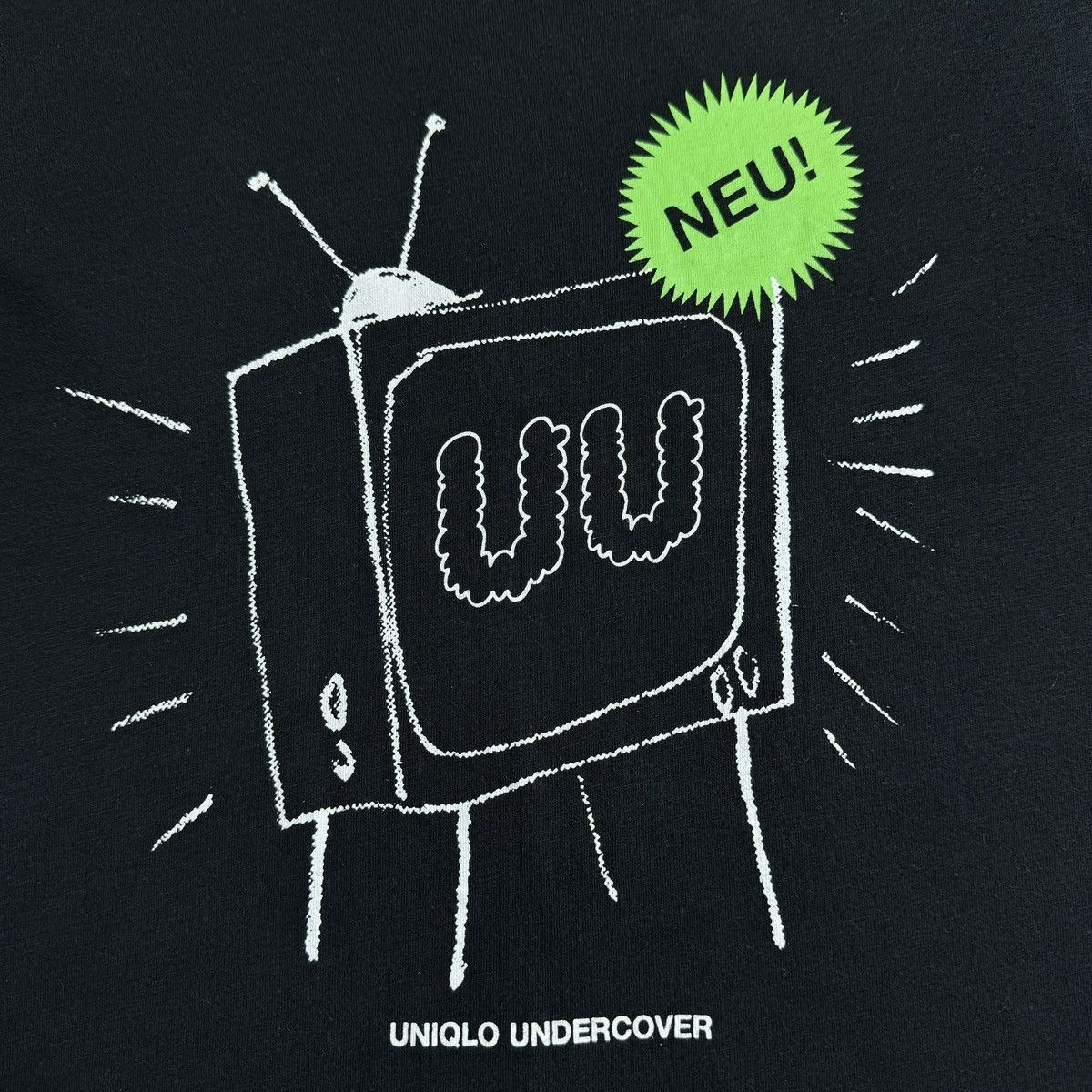 Undercover × Uniqlo Undercover Jun Takahashi Uniqlo UU TV Japanese Brand y2k tee Size US S / EU 44-46 / 1 - 2 Thumbnail