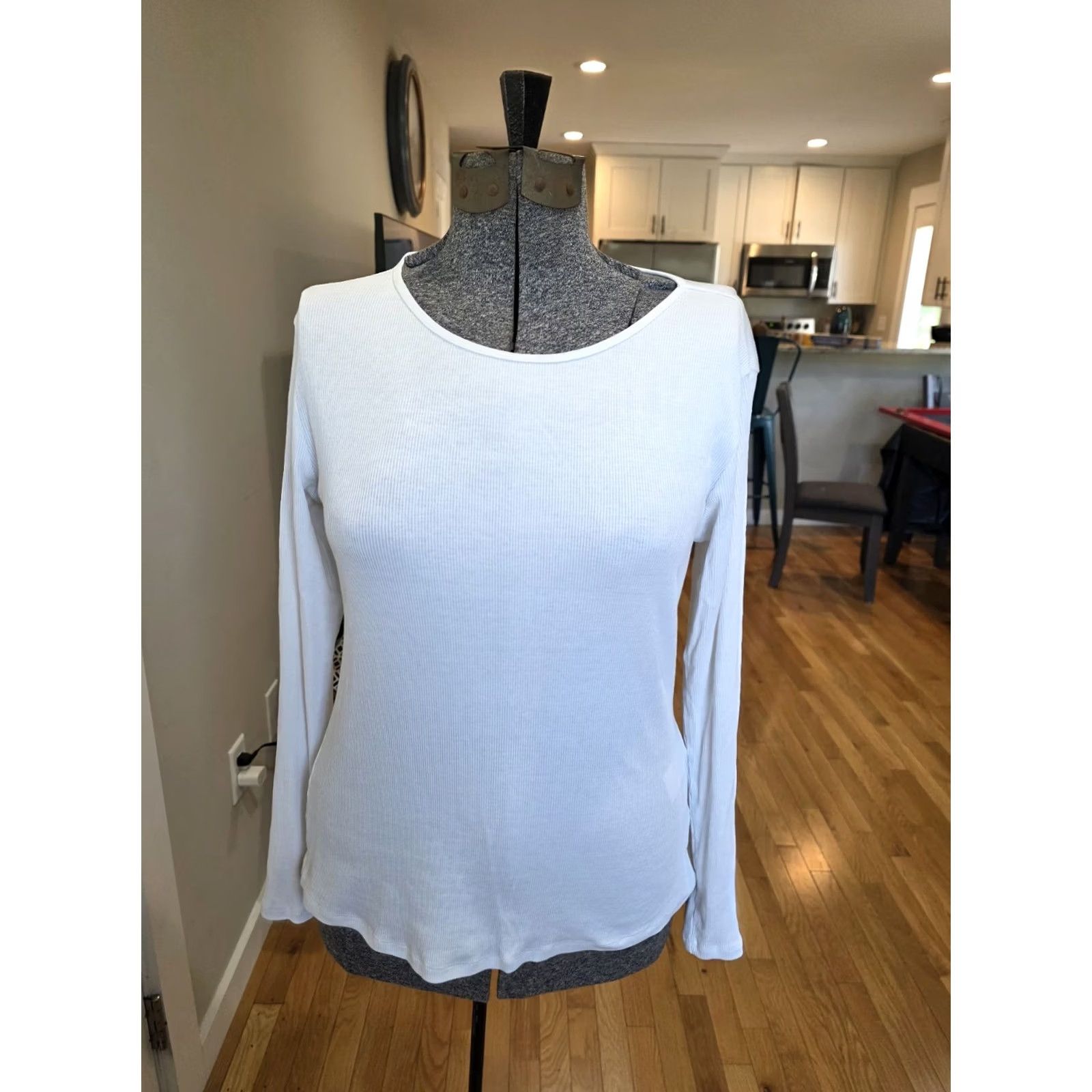 H&M H&M Ribbed Cotton Top Long Sleeve Large White Women T-Shirt L Regular Cotton Size L / US 10 / IT 46 - 2 Thumbnail