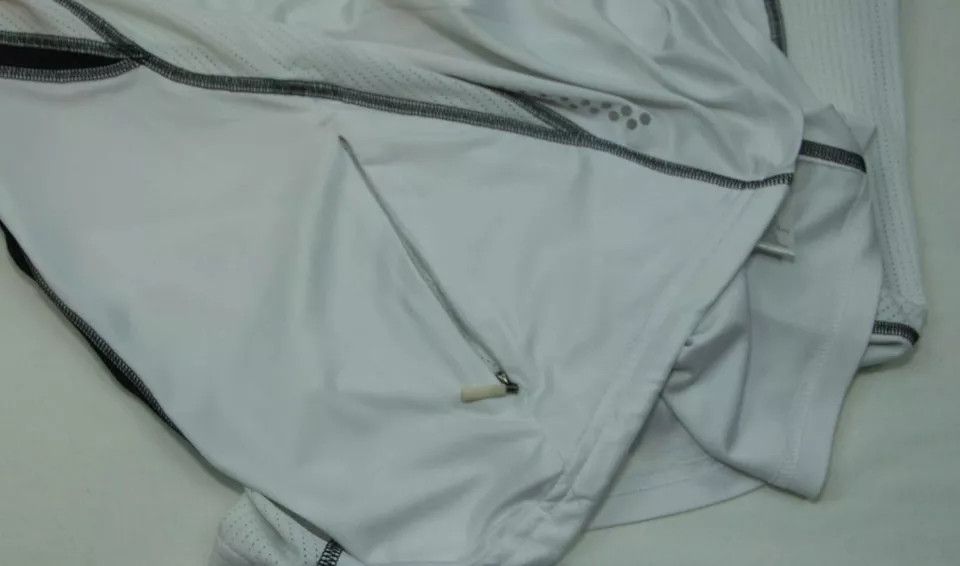 Under Armour UNDER ARMOUR ACTIVEWEAR TOP WITH POCKET SIZE L Size US L / EU 52-54 / 3 - 6 Thumbnail