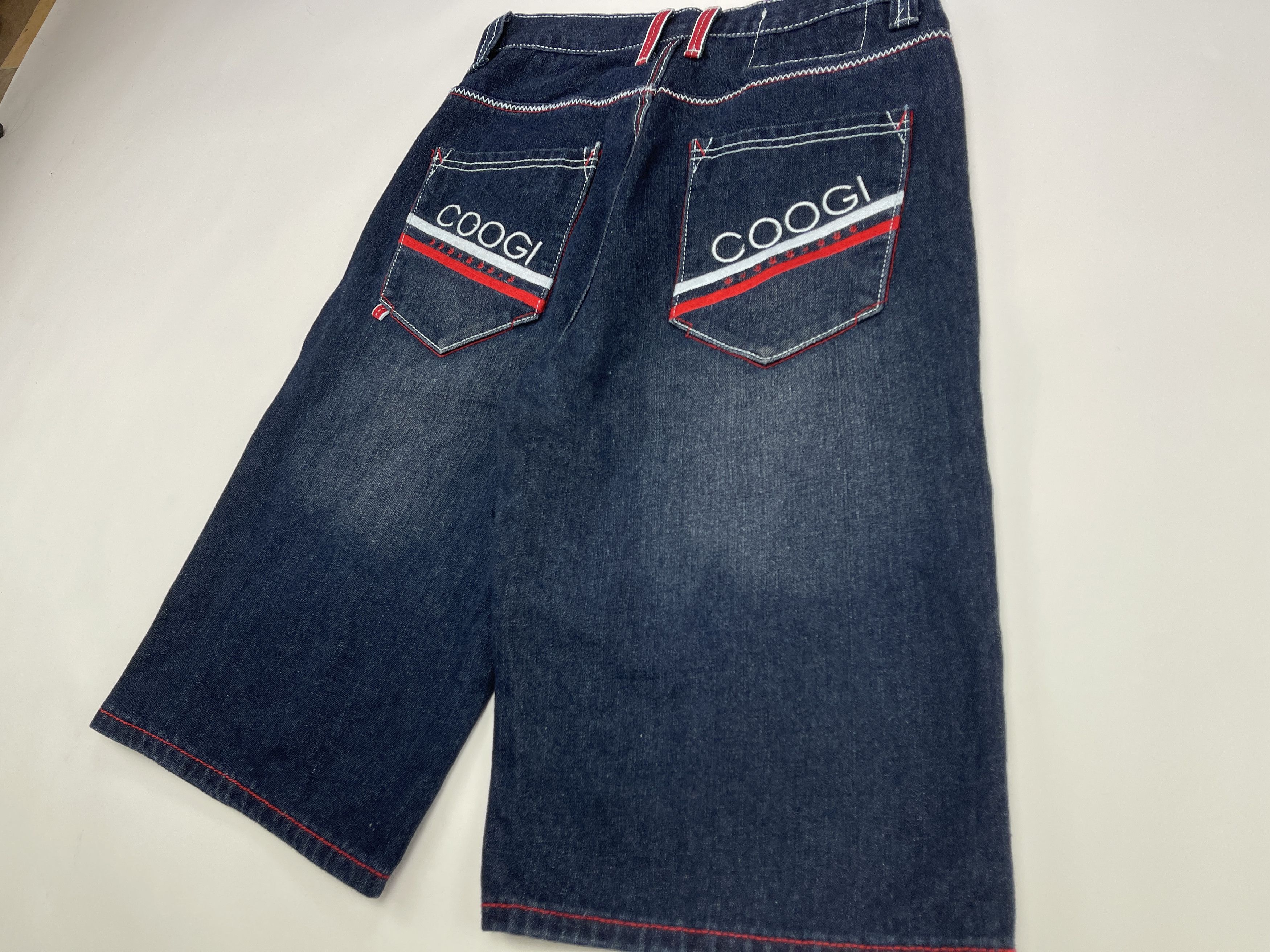 Coogi Coogi jeans shorts, vintage 90s hip hop 1990s skater Y2K 28 Size US 28 / EU 44 - 3 Thumbnail