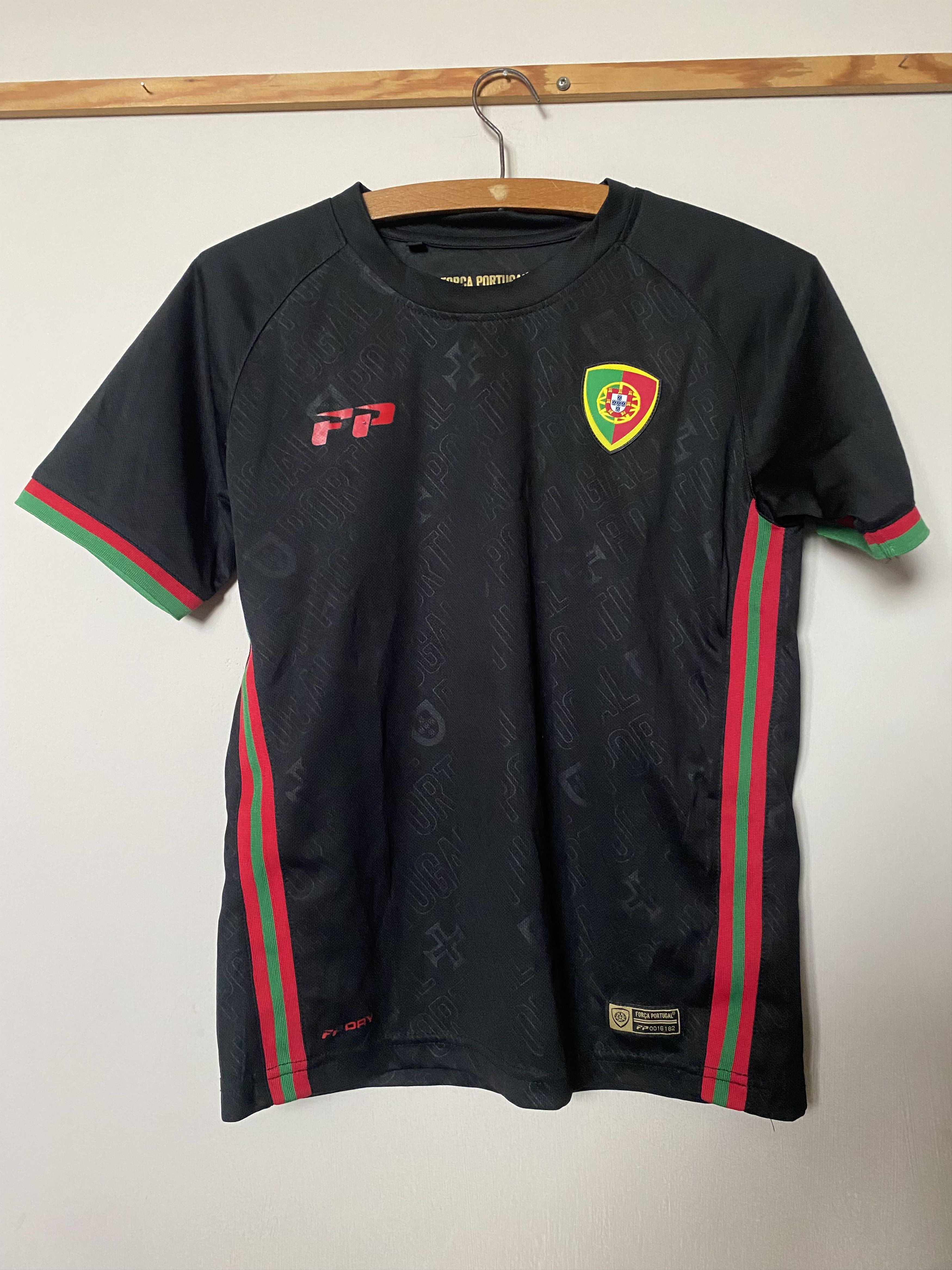 Other PORTUGAL - No. 7 RONALDO - XXS - UNIQUE Size US XXS / EU 40 - 2 Thumbnail