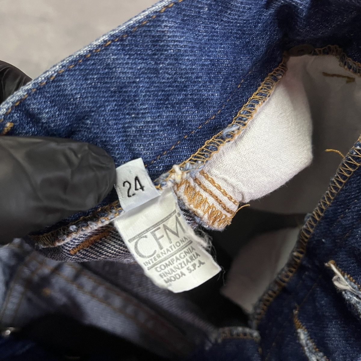CLOSED × Marithe + Francois Girbaud Vintage Marithe Francois Girbaud x Closed “Basic” Jeans Size US 26 / EU 42 - 9 Thumbnail