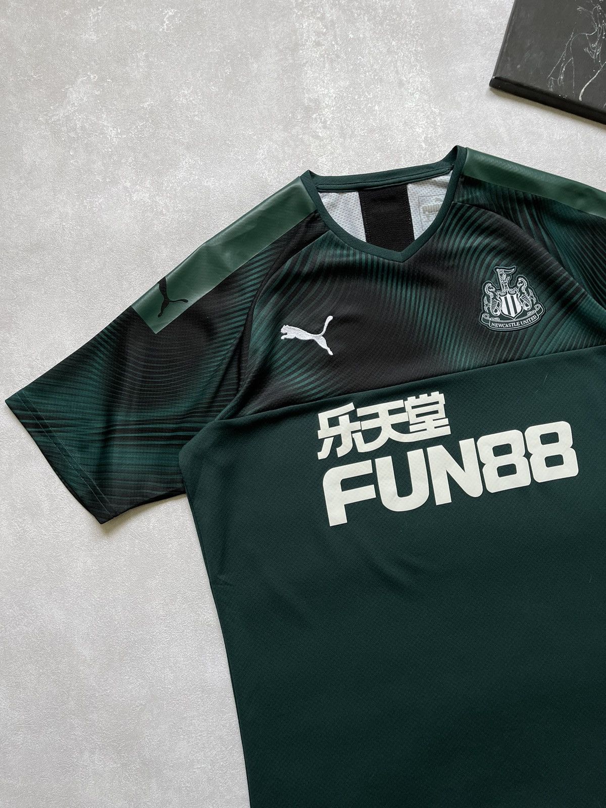 Puma Puma Soccer Jersey T Shirt NewCastle Bloke Style Y2k Style Size US M / EU 48-50 / 2 - 2 Thumbnail