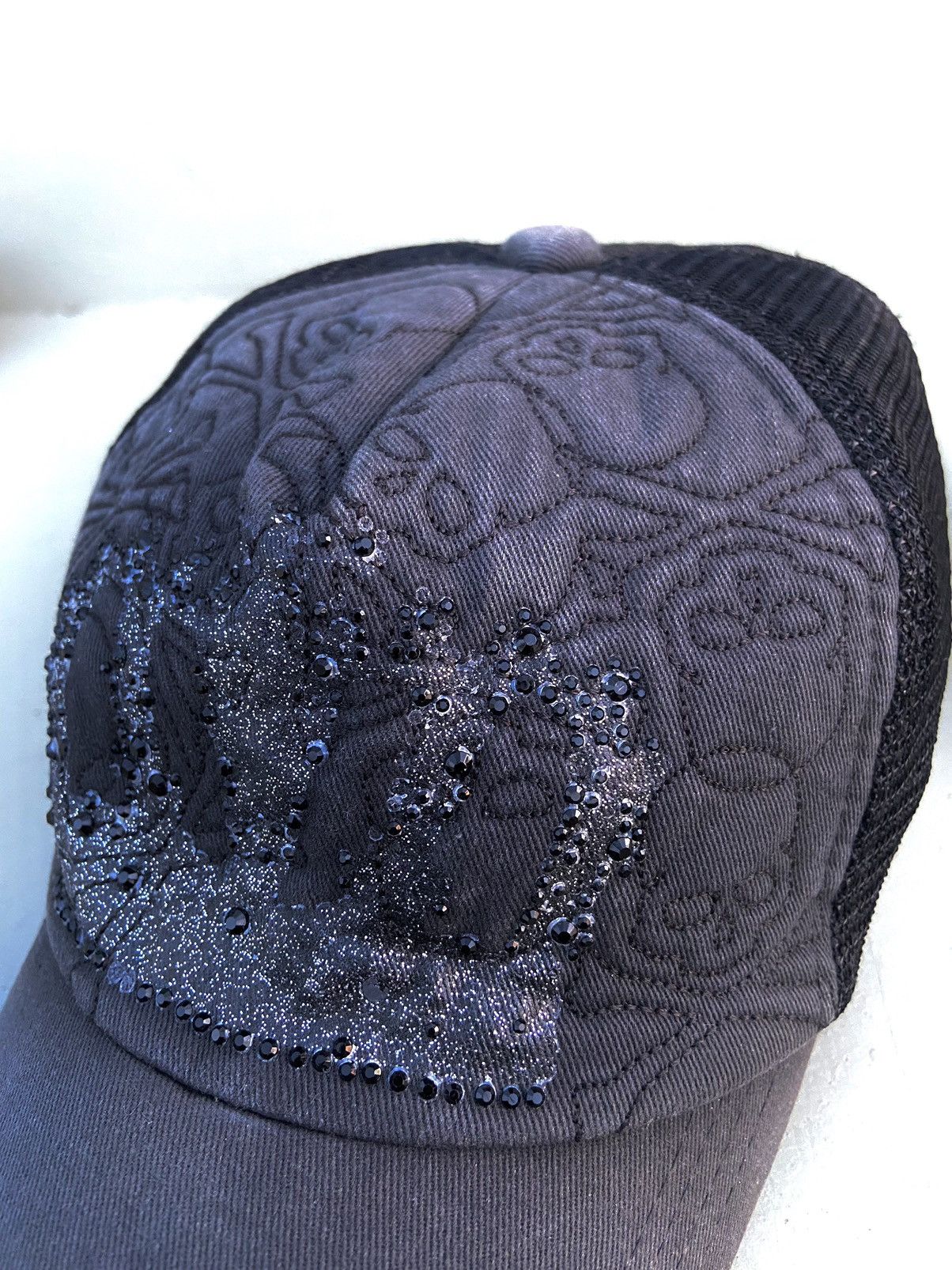If Six Was Nine 2000s Diablo zircon studded crown trucker hat Size ONE SIZE - 4 Thumbnail