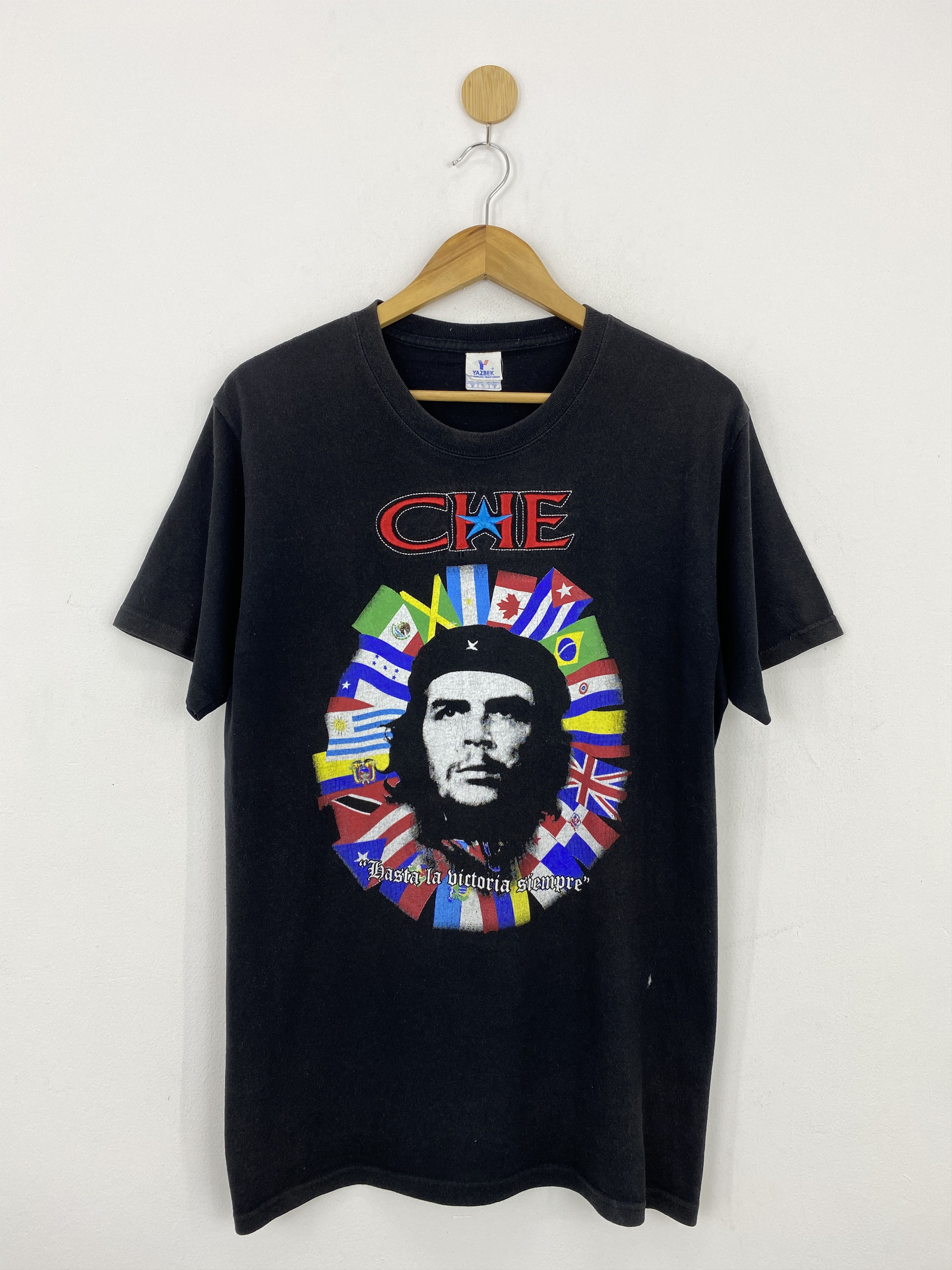image of Military x Presidents Vintage Ernesto Che Guevara Nation Flag Tshirt in Black, Men's (Size Medium)