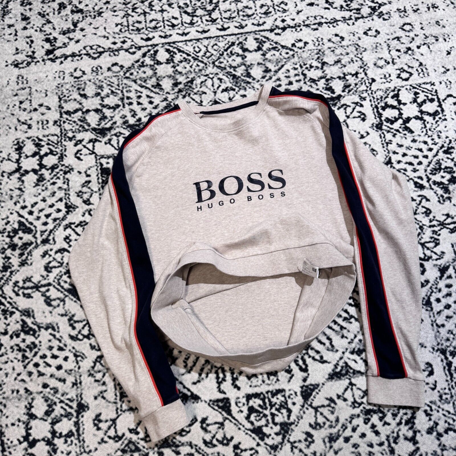 Hugo Boss × Vintage Vintage Hugo Boss Gray Cotton Crewneck Size S Y2K 90s Logo Size US S / EU 44-46 / 1 - 8 Thumbnail