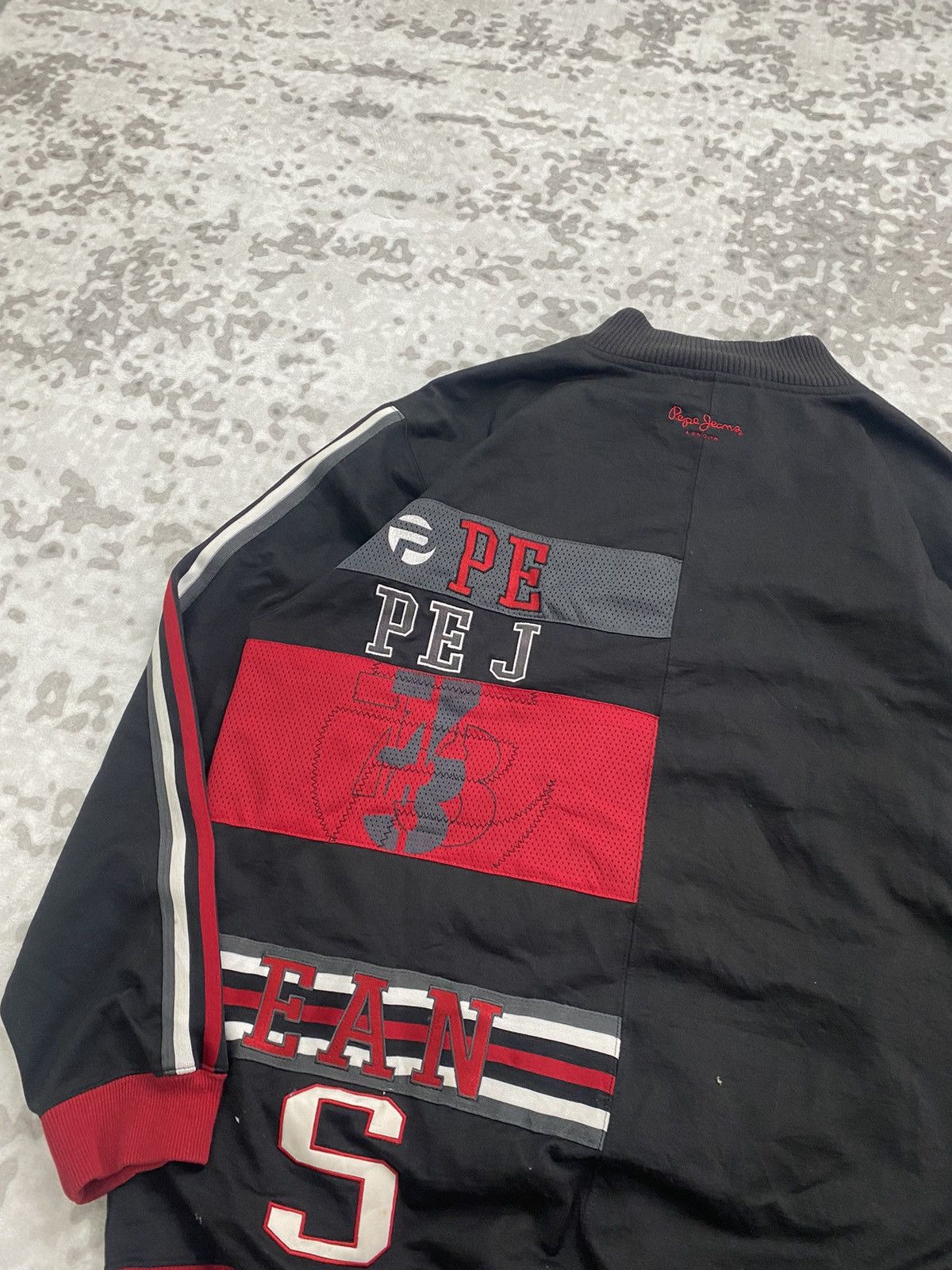 Pepe Jeans 1990s PEPE JEANS VINTAGE SPELLOUT PELLE HIPHOP Size US XL / EU 56 / 4 - 13 Thumbnail