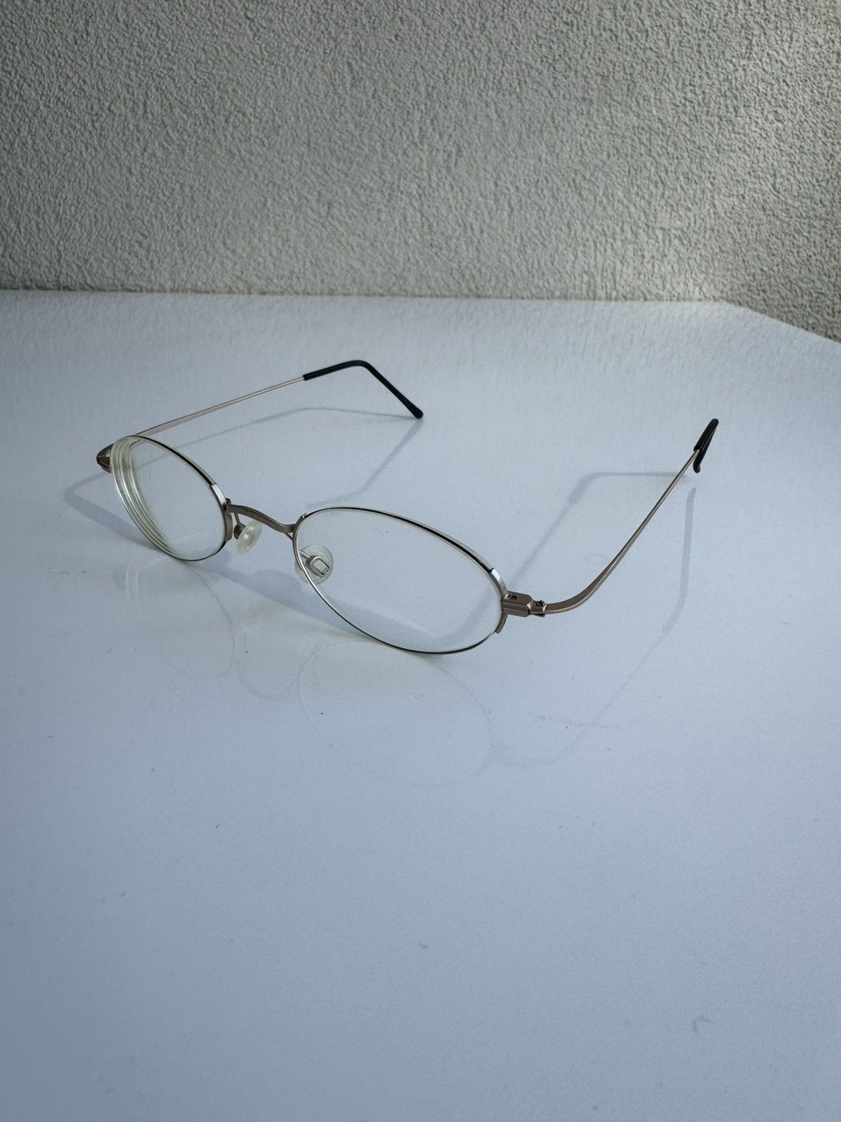 Vintage Vintage Alpina Eyeglasses Oval Gold Metal Size ONE SIZE - 1 Thumbnail