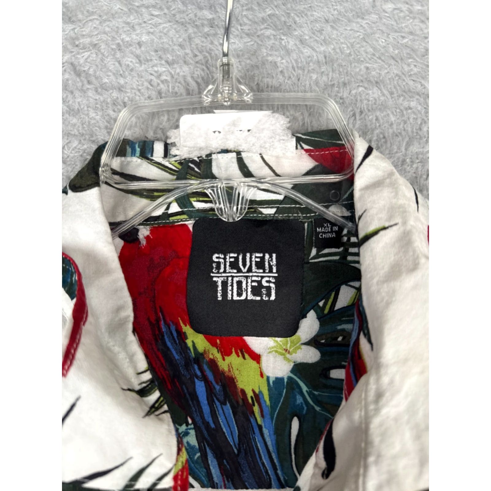 Vintage Seven Tides Shirt Men XL White Macaw Floral 100% Rayon Hawaiian Pocket Size US XL / EU 56 / 4 - 7 Thumbnail