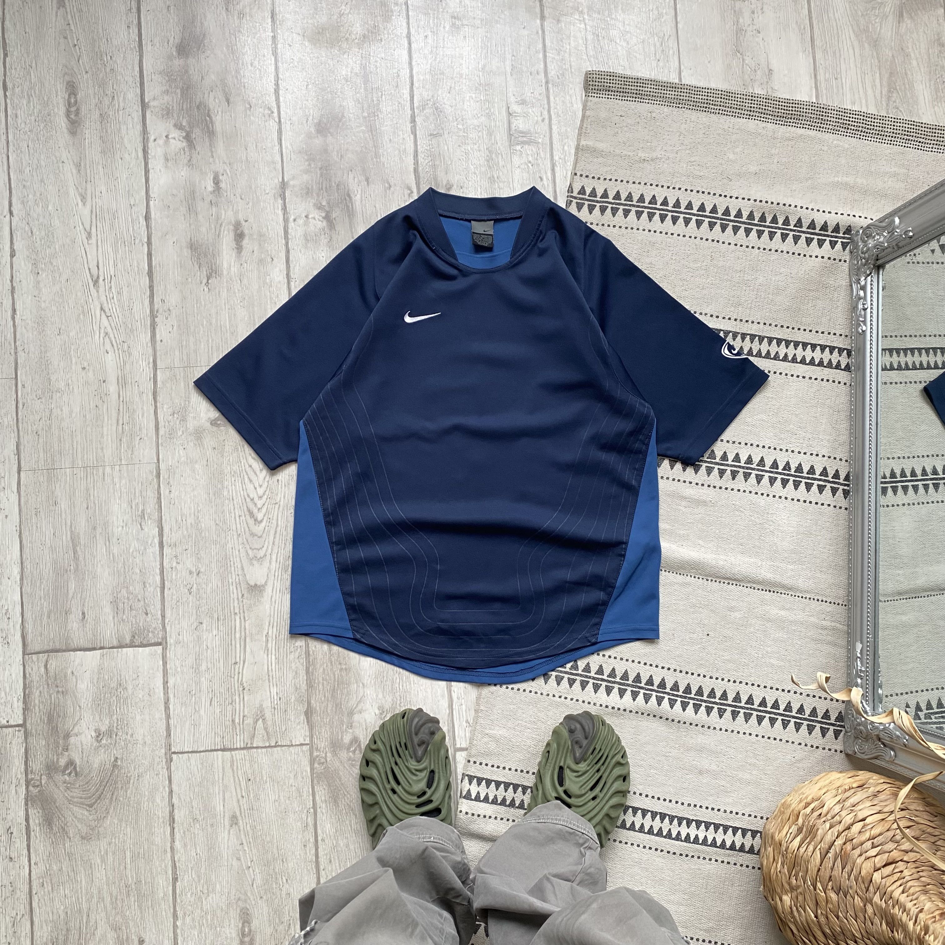Nike Vintage 90s Nike tee jersey Y2K Drill Shox Tn Vibe Size US S / EU 44-46 / 1 - 1 Thumbnail