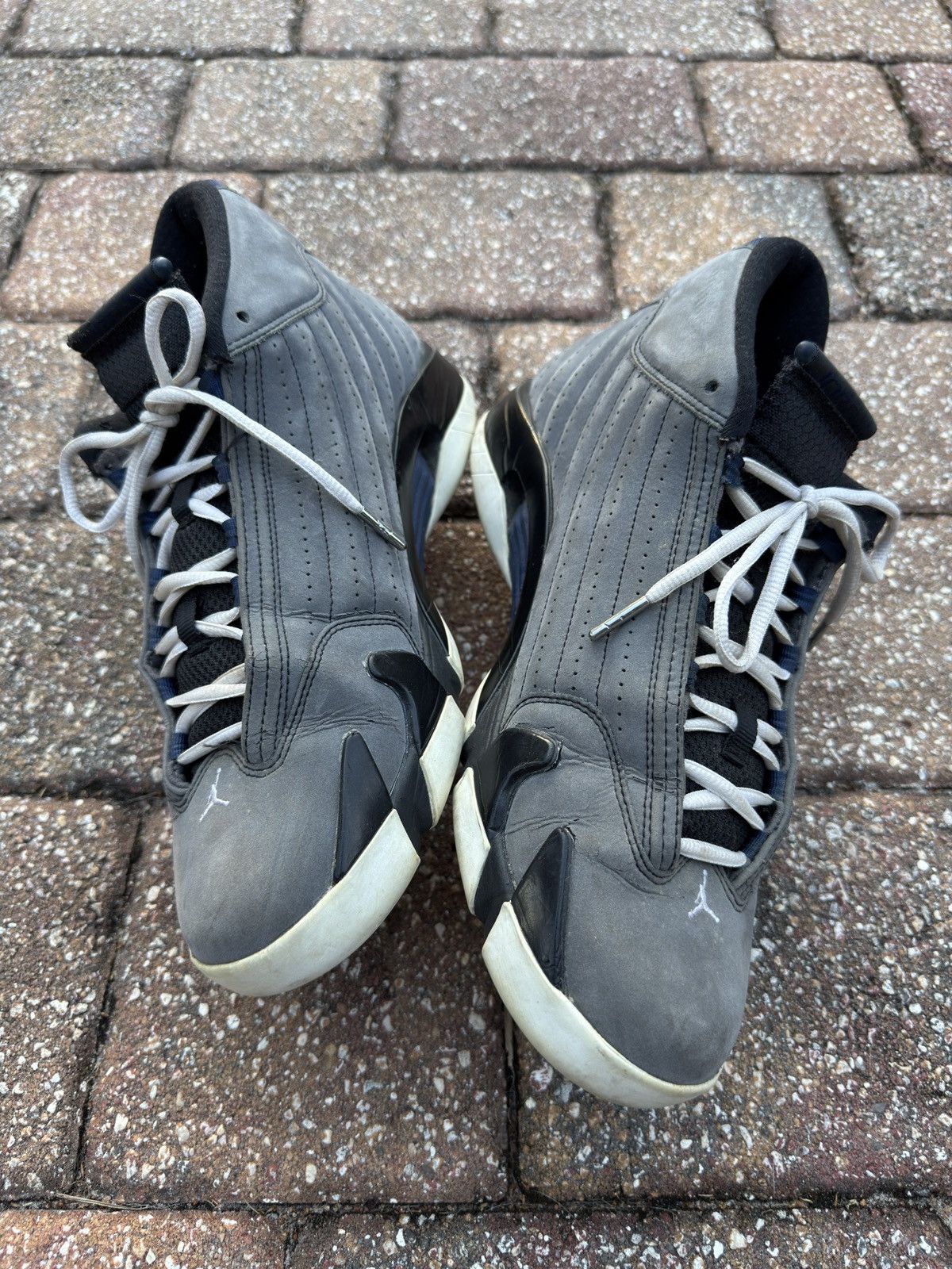 Jordan Brand Graphite 14 Retro Jordan (2011) Size US 11 / EU 44 - 3 Thumbnail