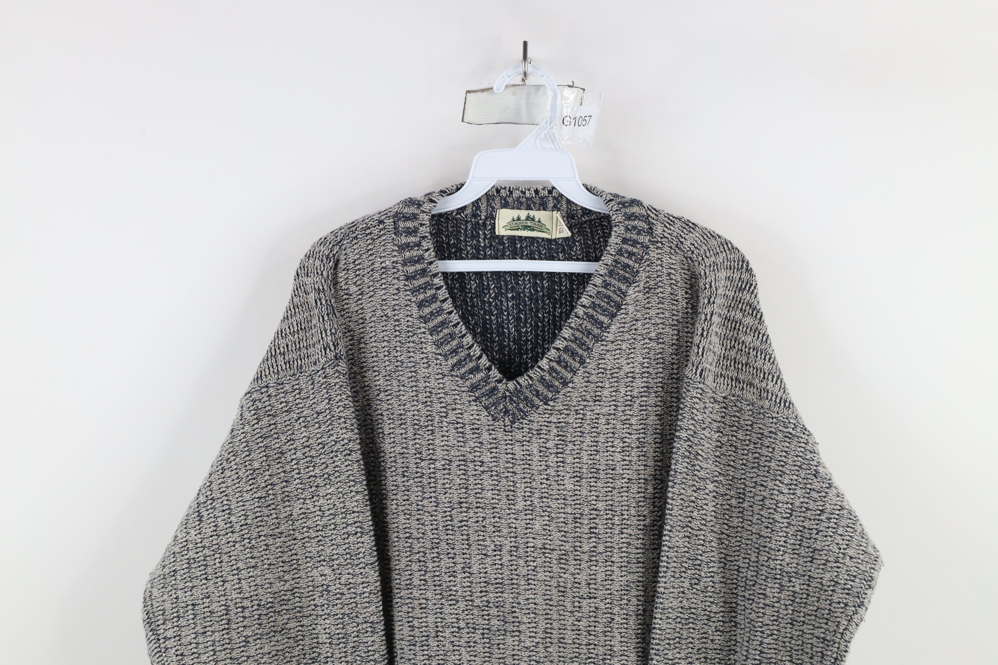 Vintage Vintage 90s Streetwear Textured Knit V-Neck Sweater USA Size US M / EU 48-50 / 2 - 2 Thumbnail