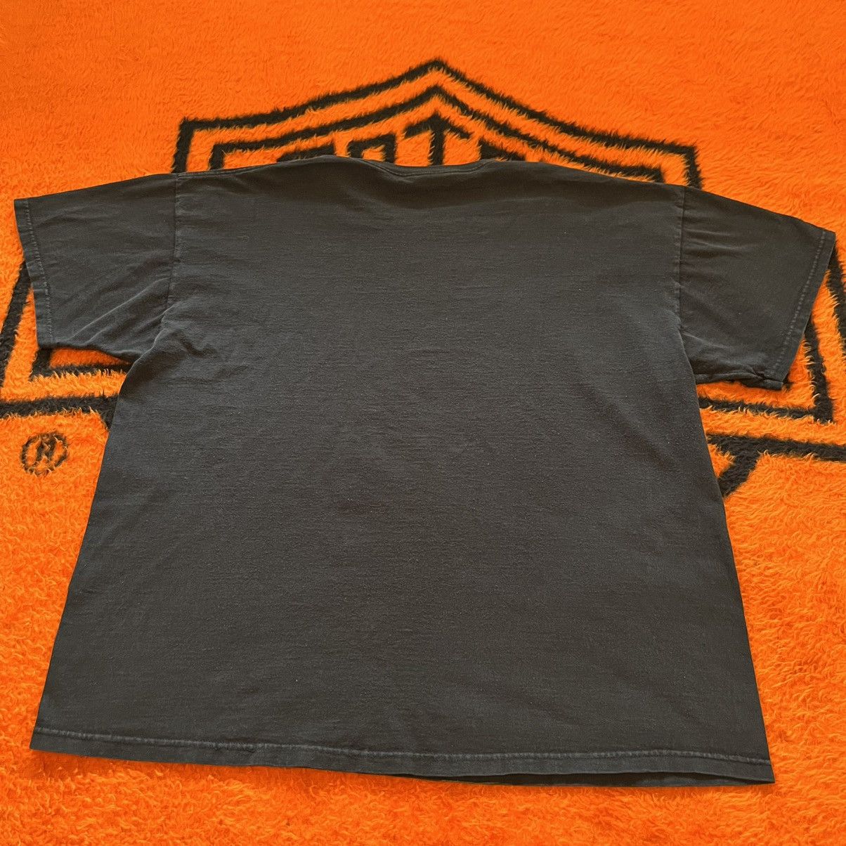 Vintage Vintage 2000s Y2K Black Skulls & Stars Graphic T shirt Size US XXL / EU 58 / 5 - 2 Thumbnail
