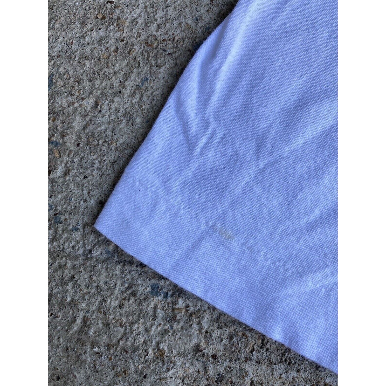 Vintage Vintage 90’s London Royal Guard Single Stitch White Shirt Size US L / EU 52-54 / 3 - 9 Thumbnail