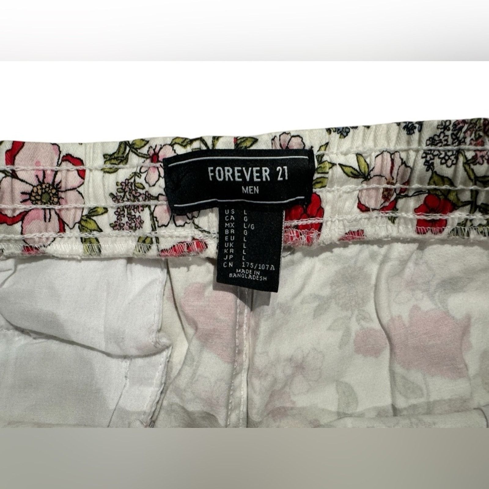 Forever 21 Forever 21 Men's Floral Print Shorts Size US 38 / EU 54 - 3 Thumbnail