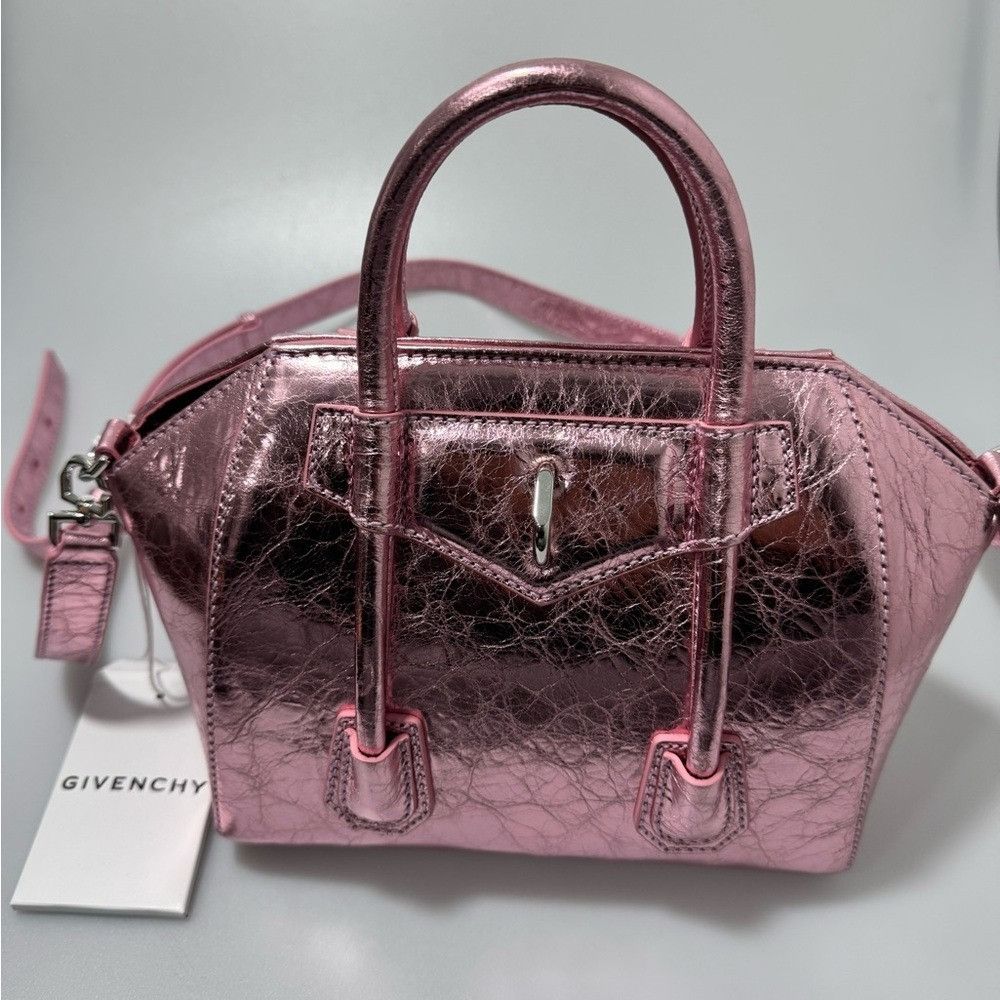 Givenchy Givenchy Antigona Lock Bag in Laminated Leather Pink Size ONE SIZE - 1 Thumbnail