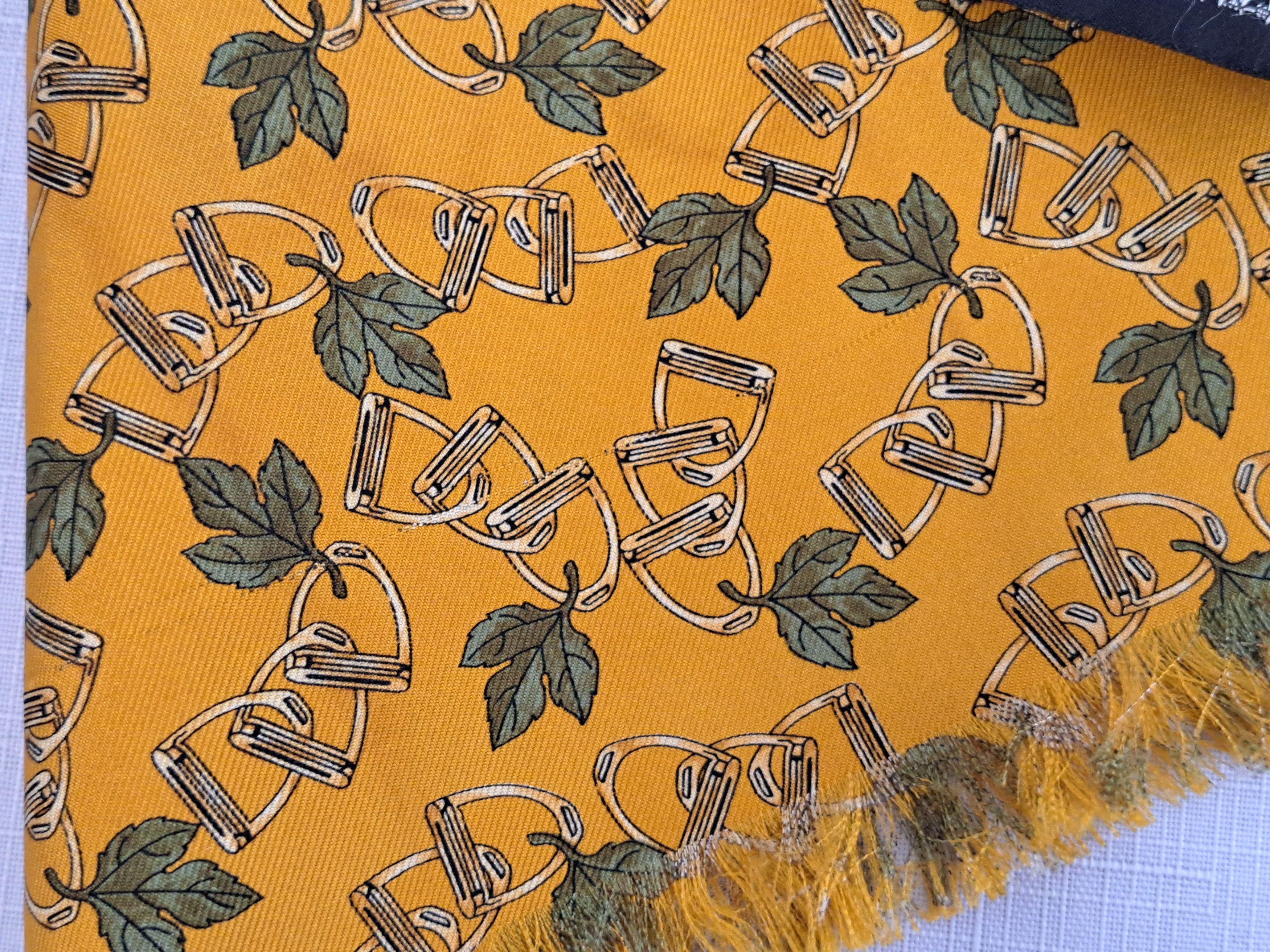 Celine CELINE vintage 1980 silk scarf. Made in Italy Size ONE SIZE - 14 Thumbnail