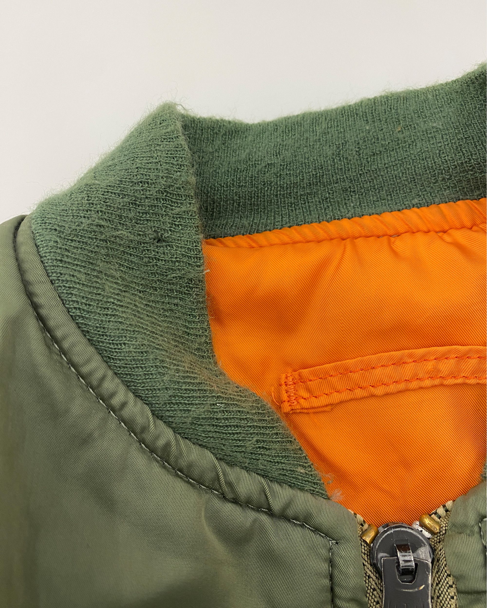 Alpha Industries 1980s Made in USA MA-1 Bomber Jacket Size US L / EU 52-54 / 3 - 13 Thumbnail