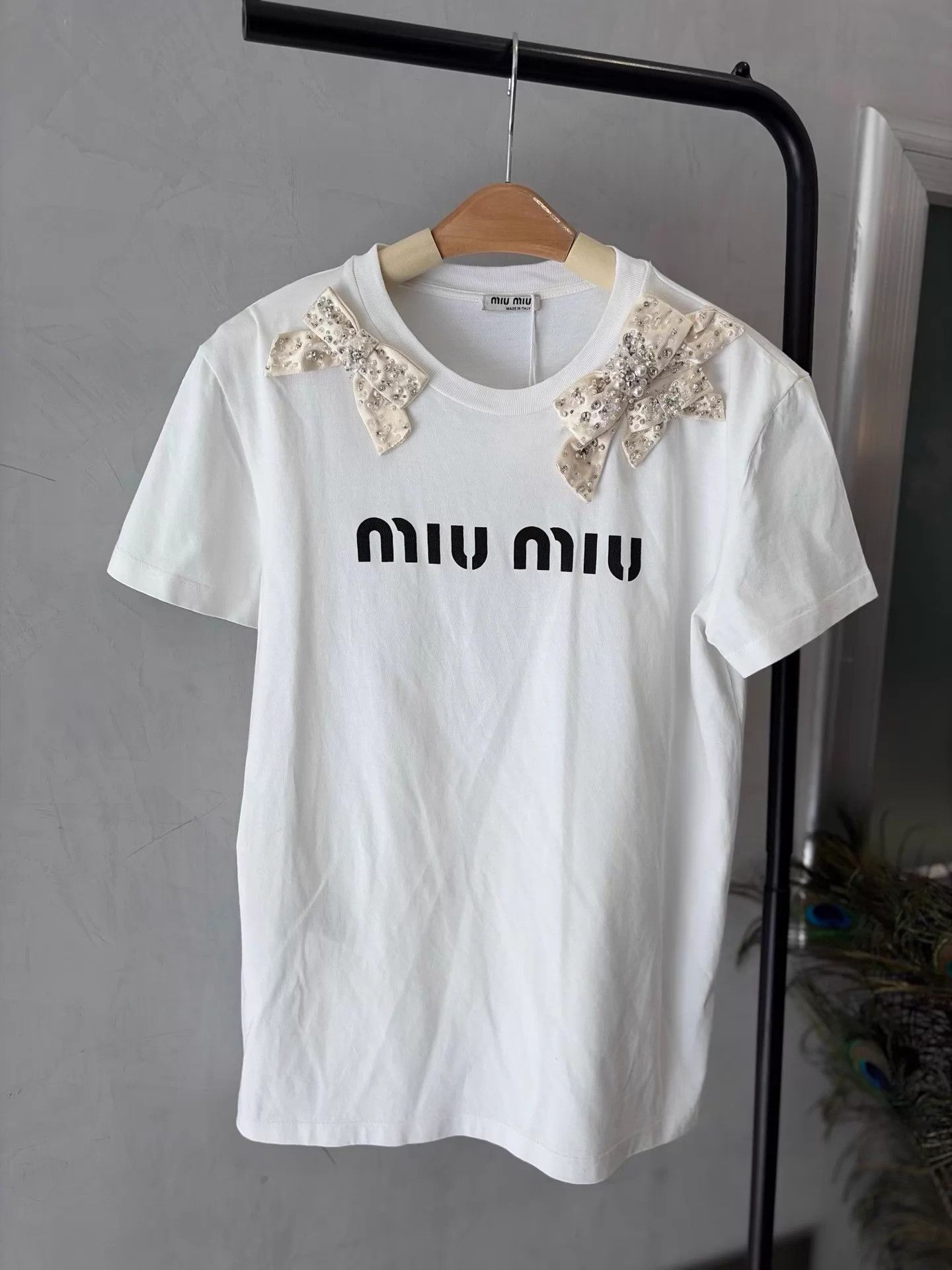 Miu Miu MIU MIU Women's Near New 3D Silk Bow Collar Short Sleeve S Size S / US 4 / IT 40 - 1 Thumbnail