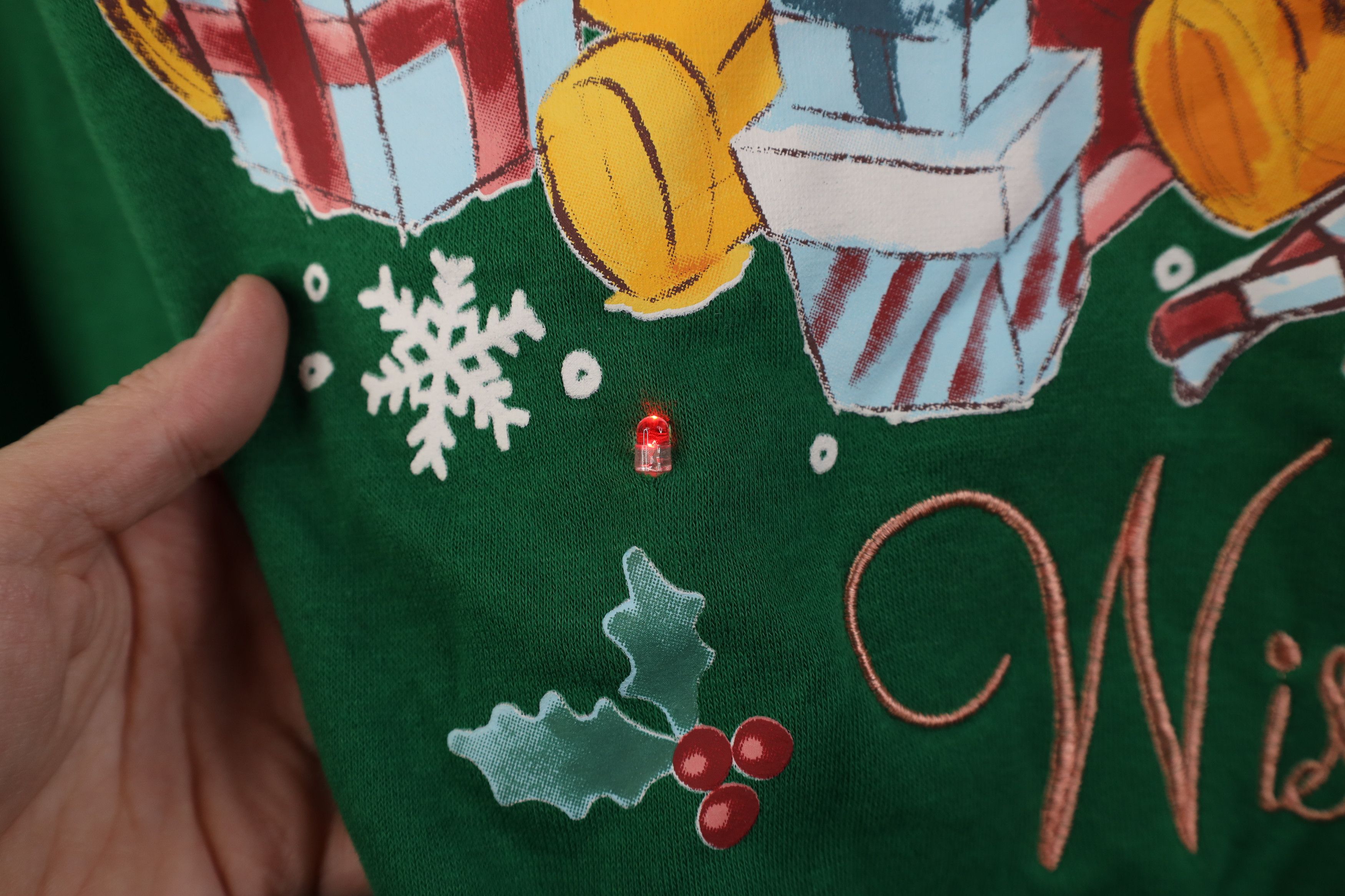 Disney Y2K Disney Christmas Winnie the Pooh Crewneck Sweatshirt Size S / US 4 / IT 40 - 6 Thumbnail
