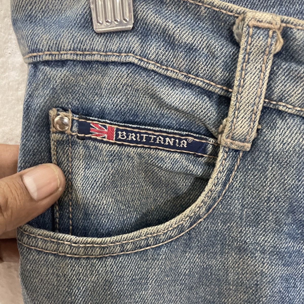 Japanese Brand Vintage Brittania Denim Jeans Size US 26 / EU 42 - 5 Thumbnail