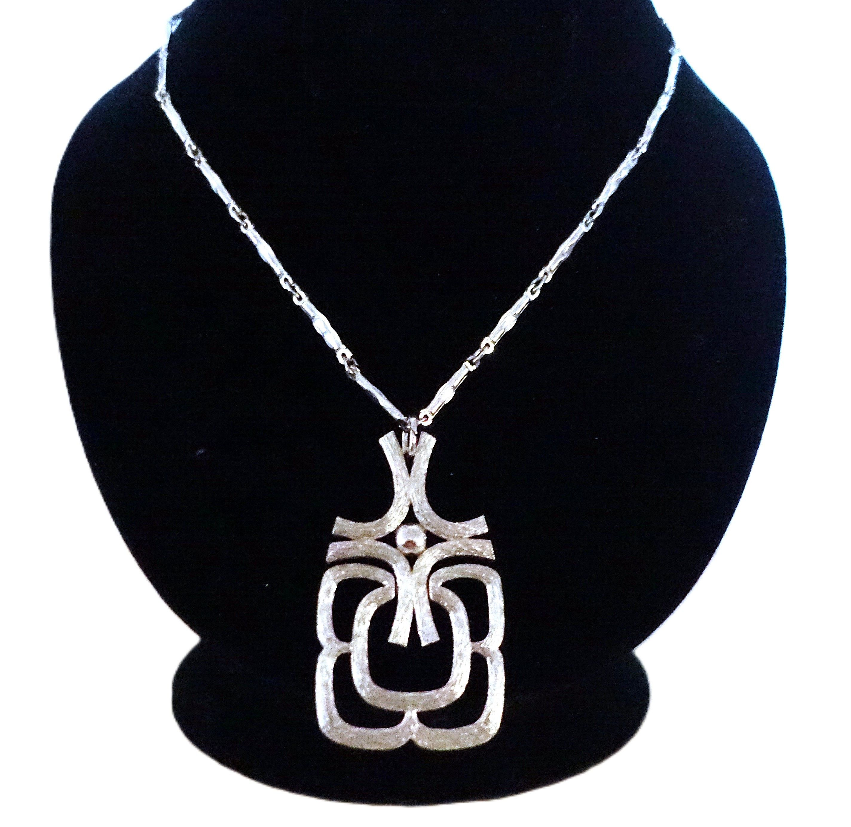 Vintage Silver Tone Boho Chain Pendant Necklace Size ONE SIZE - 1 Thumbnail