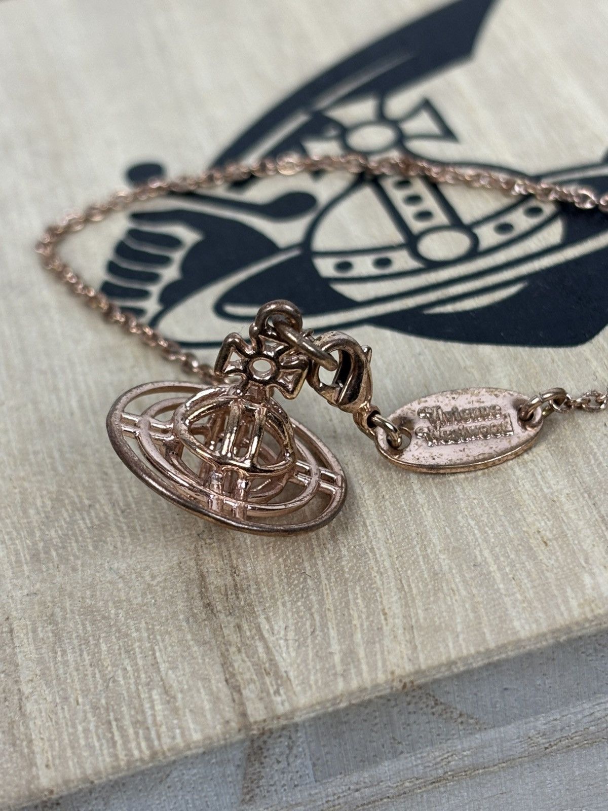 Vivienne Westwood Vintage Vivienne Westwood Thin Line 3D Orb Bracelet Gold Size ONE SIZE - 1 Thumbnail