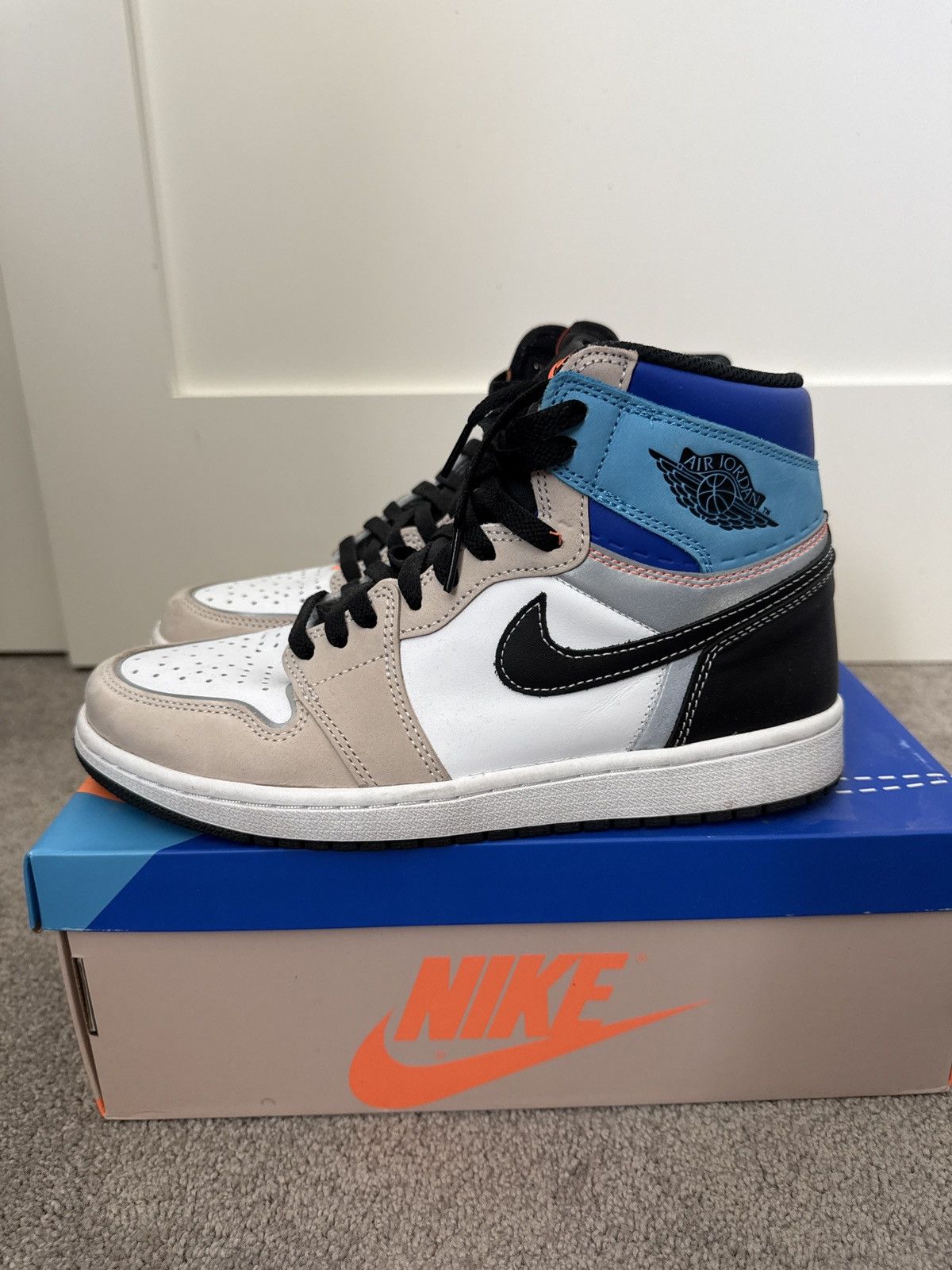 Nike Nike Air Jordan 1 Retro High OG Prototype Size US 8.5 / EU 41-42 - 4 Thumbnail