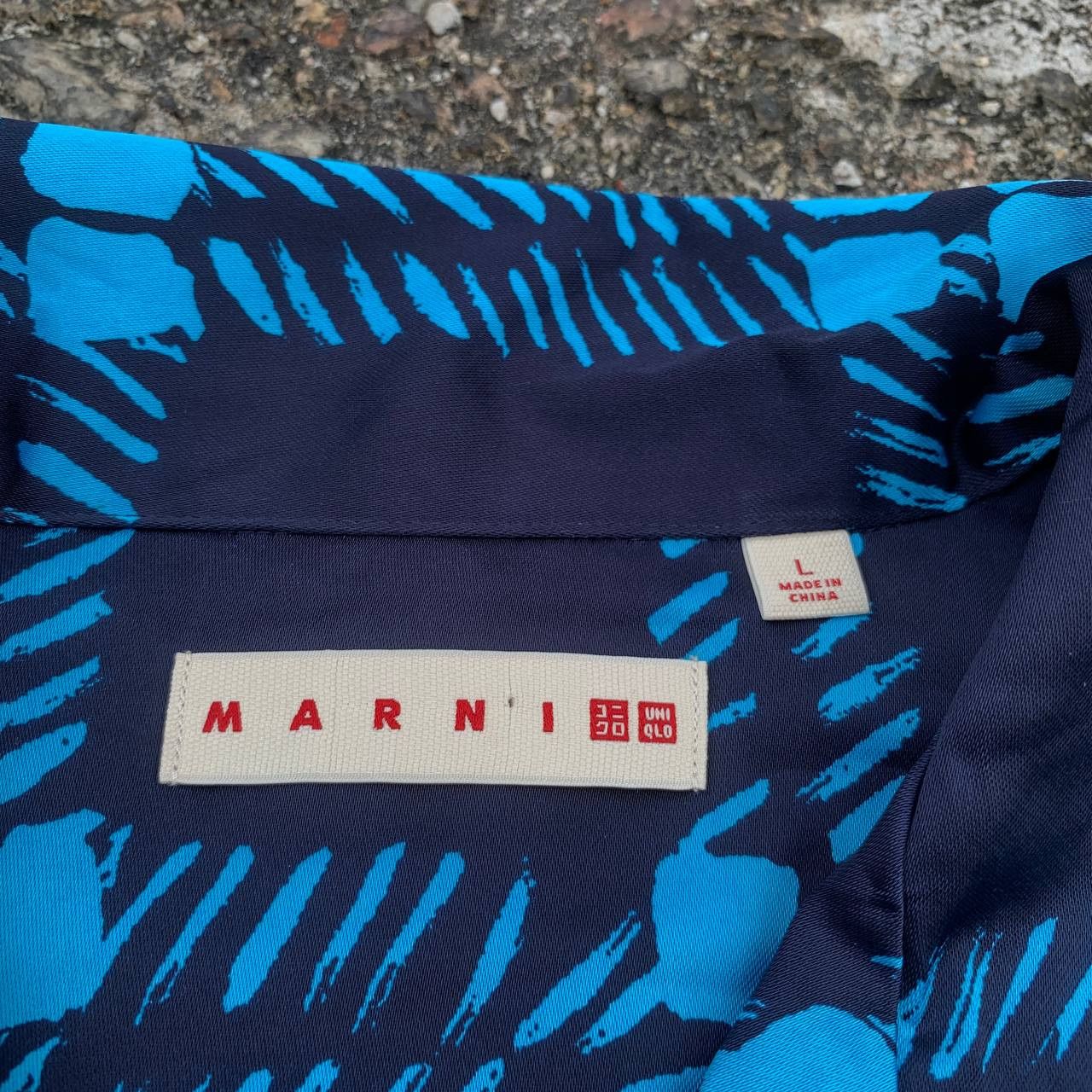 Marni × Uniqlo UNIQLO x MARNI Silk Short Sleeve Shirt Size L / US 10 / IT 46 - 4 Thumbnail