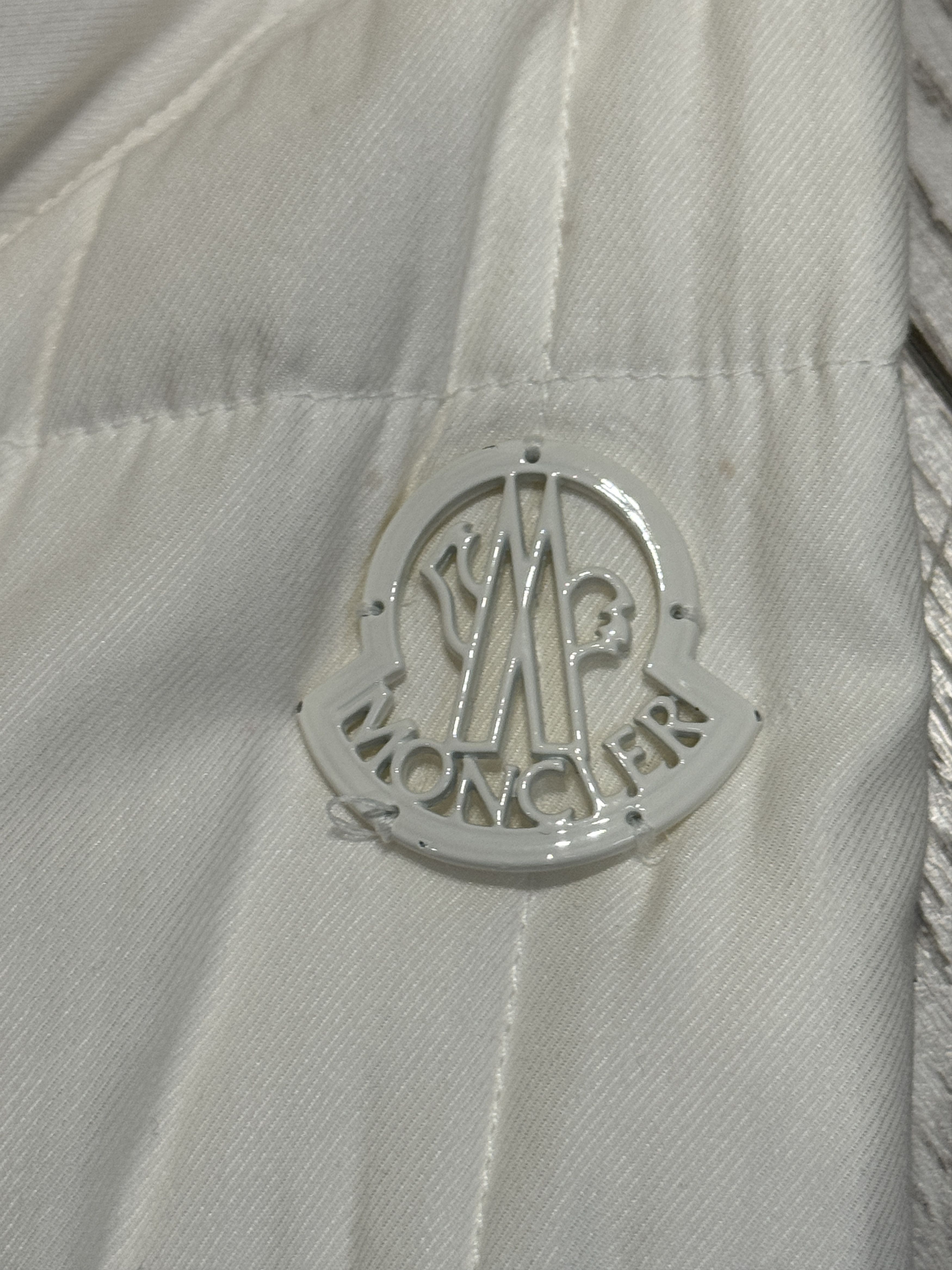 Moncler Moncler Gamme Rouge white puffer coat Size S / US 4 / IT 40 - 4 Thumbnail