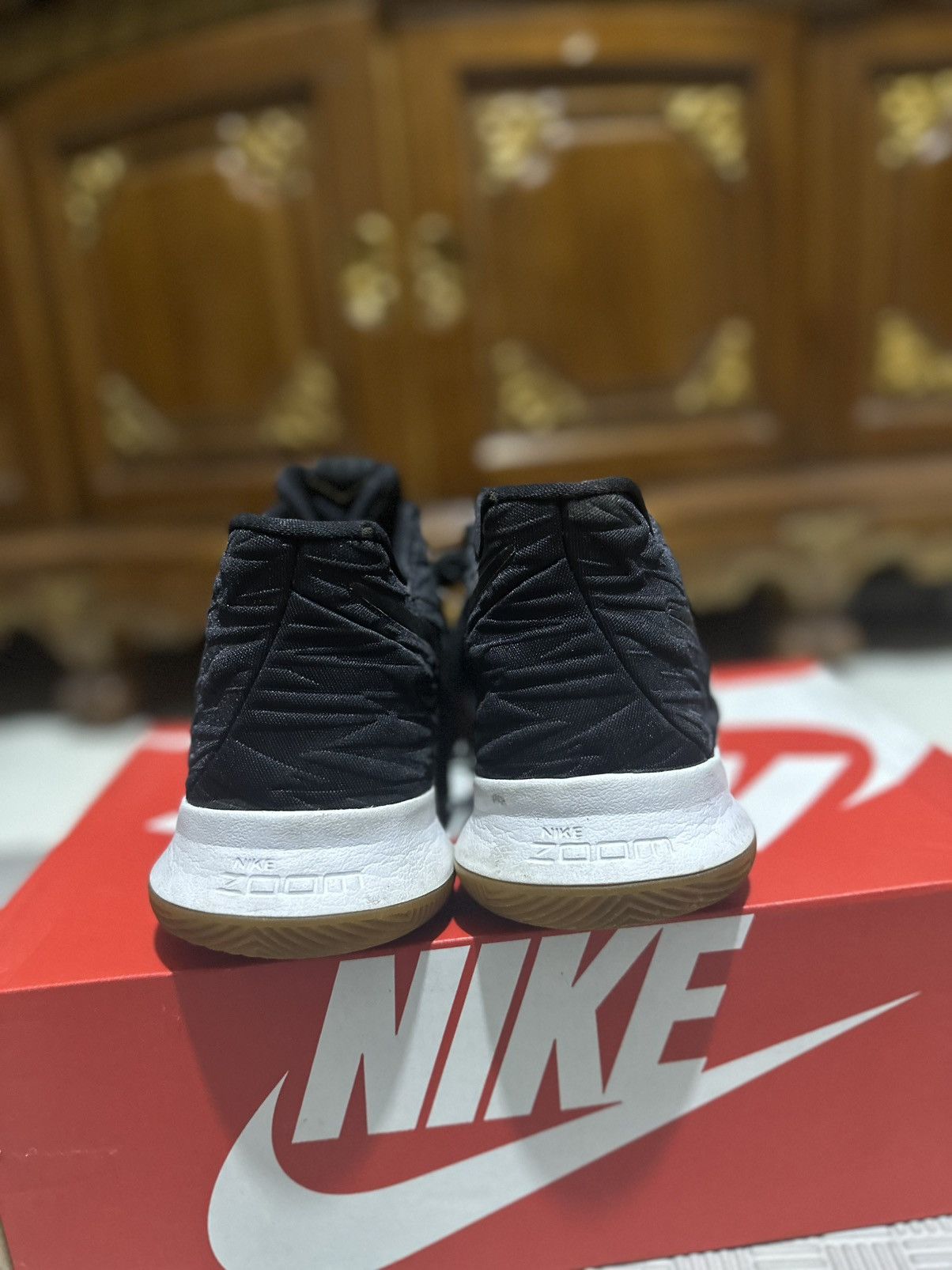 Nike Kyrie 3 Black MultiColor Size US 9 / EU 42 - 4 Thumbnail