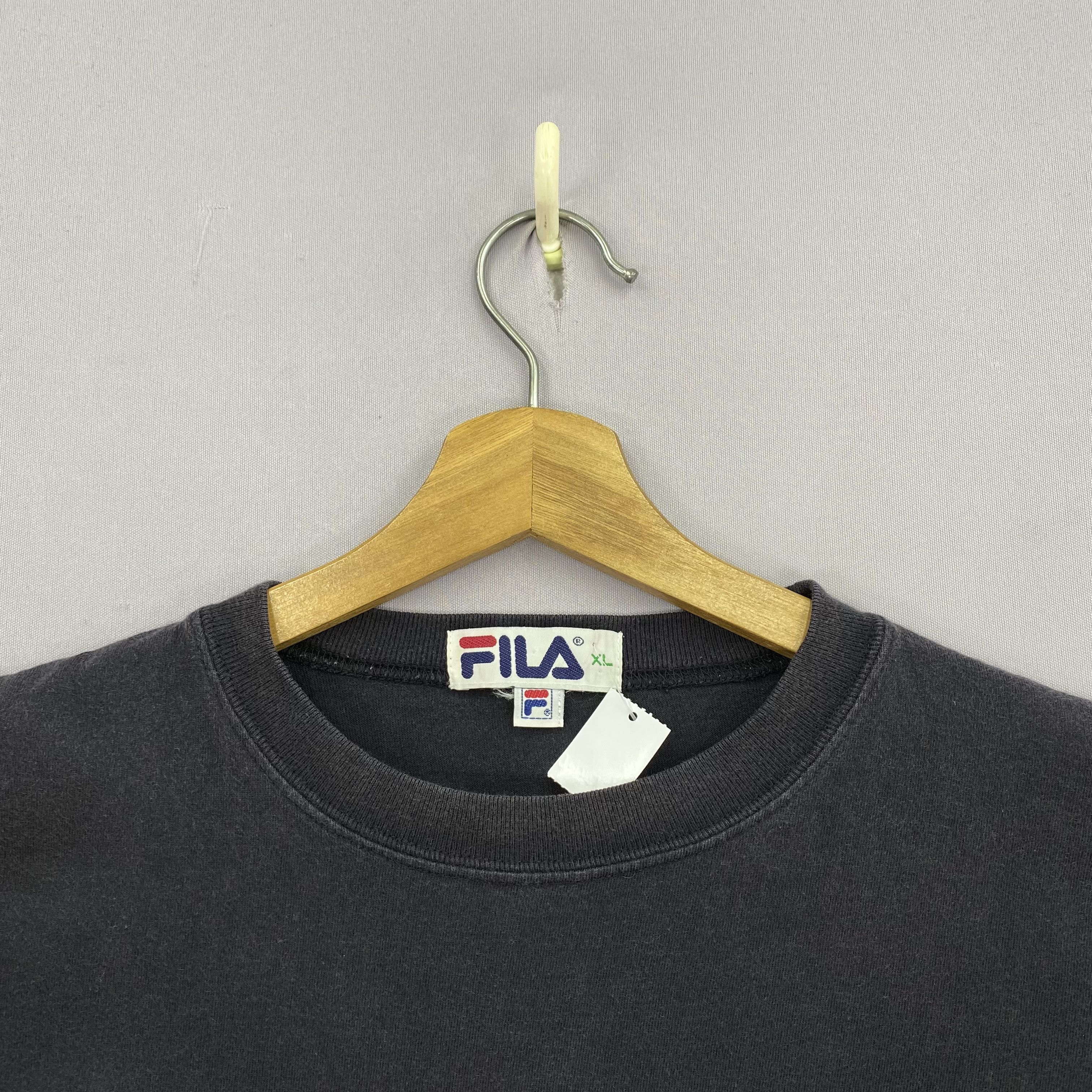 Fila Vintage 90s Fila T-Shirt Fila Spellout Sportswear Tee Size US M / EU 48-50 / 2 - 3 Thumbnail
