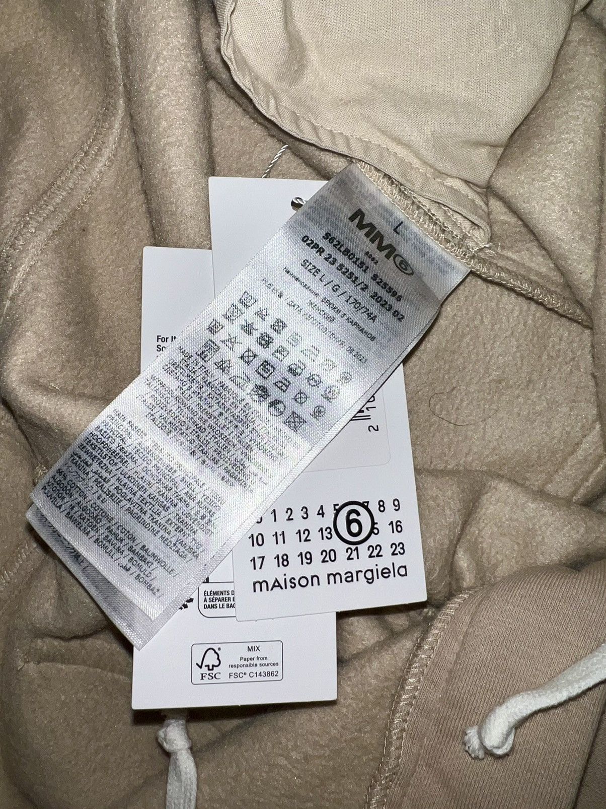 Maison Margiela MM6 RAW HEM BAGGY SWEATS Size US 32 / EU 48 - 7 Thumbnail
