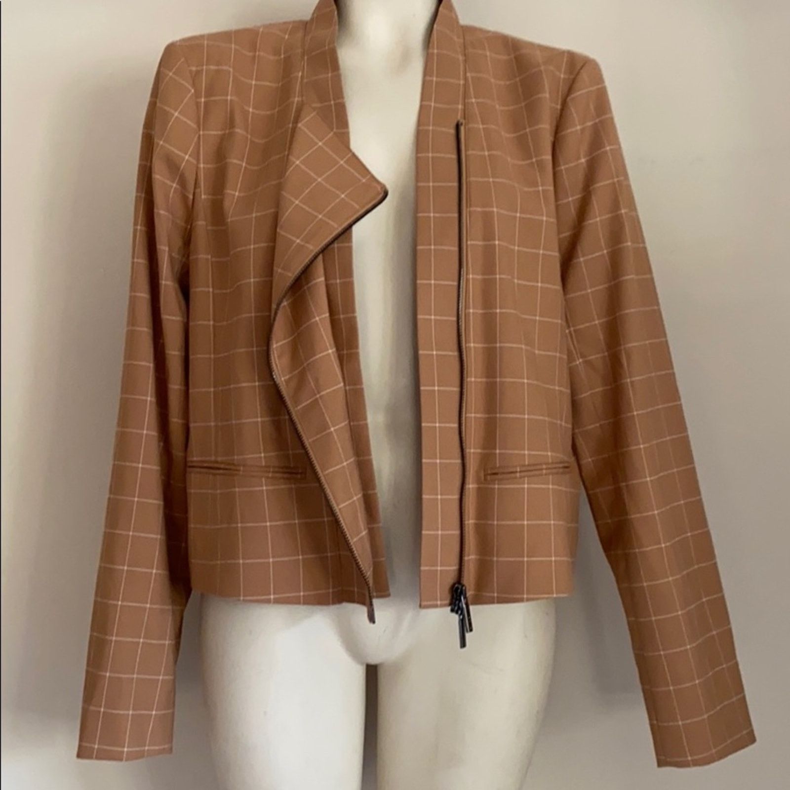Armani Exchange Armani women’s jacket Blazer tan plaid NWT Size XL / US 12-14 / IT 48-50 - 1 Thumbnail