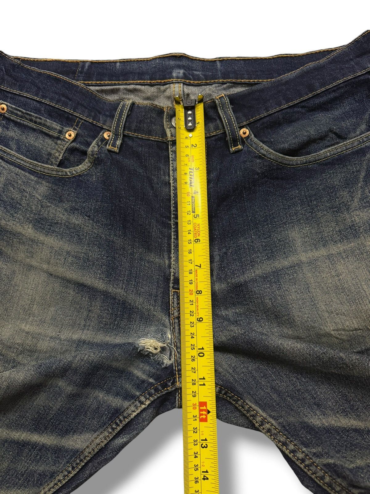 Levi's Vintage Levi’s 514 Denim Jeans | Vintage Straight Fit | W35 Size US 35 - 17 Thumbnail
