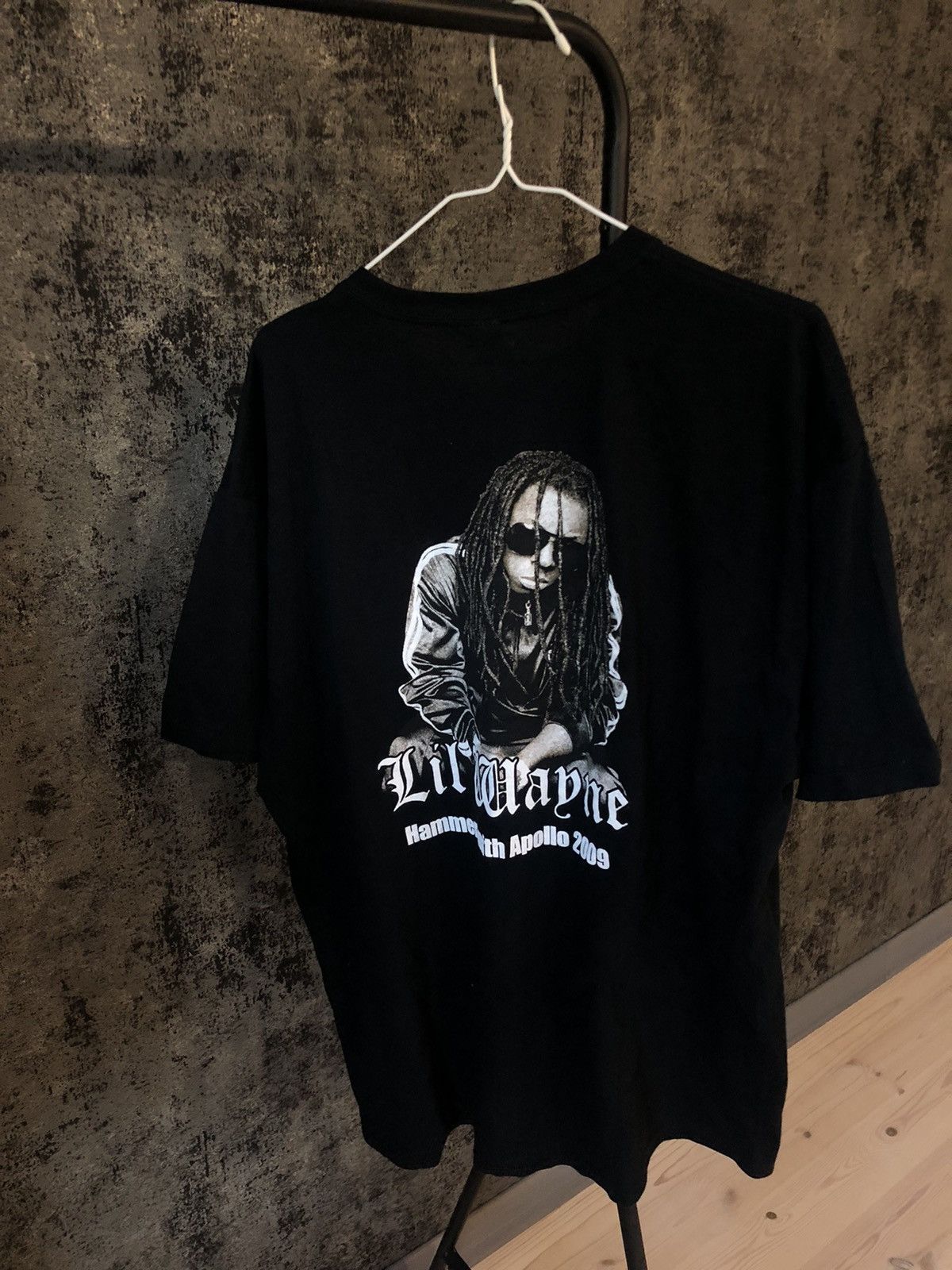 Lil Wayne × Rap Tees × Vintage 🔥RARE🔥 LIL WAYNE HAMMERSMITH APOLLO 2009 TEE Size US XL / EU 56 / 4 - 1 Thumbnail