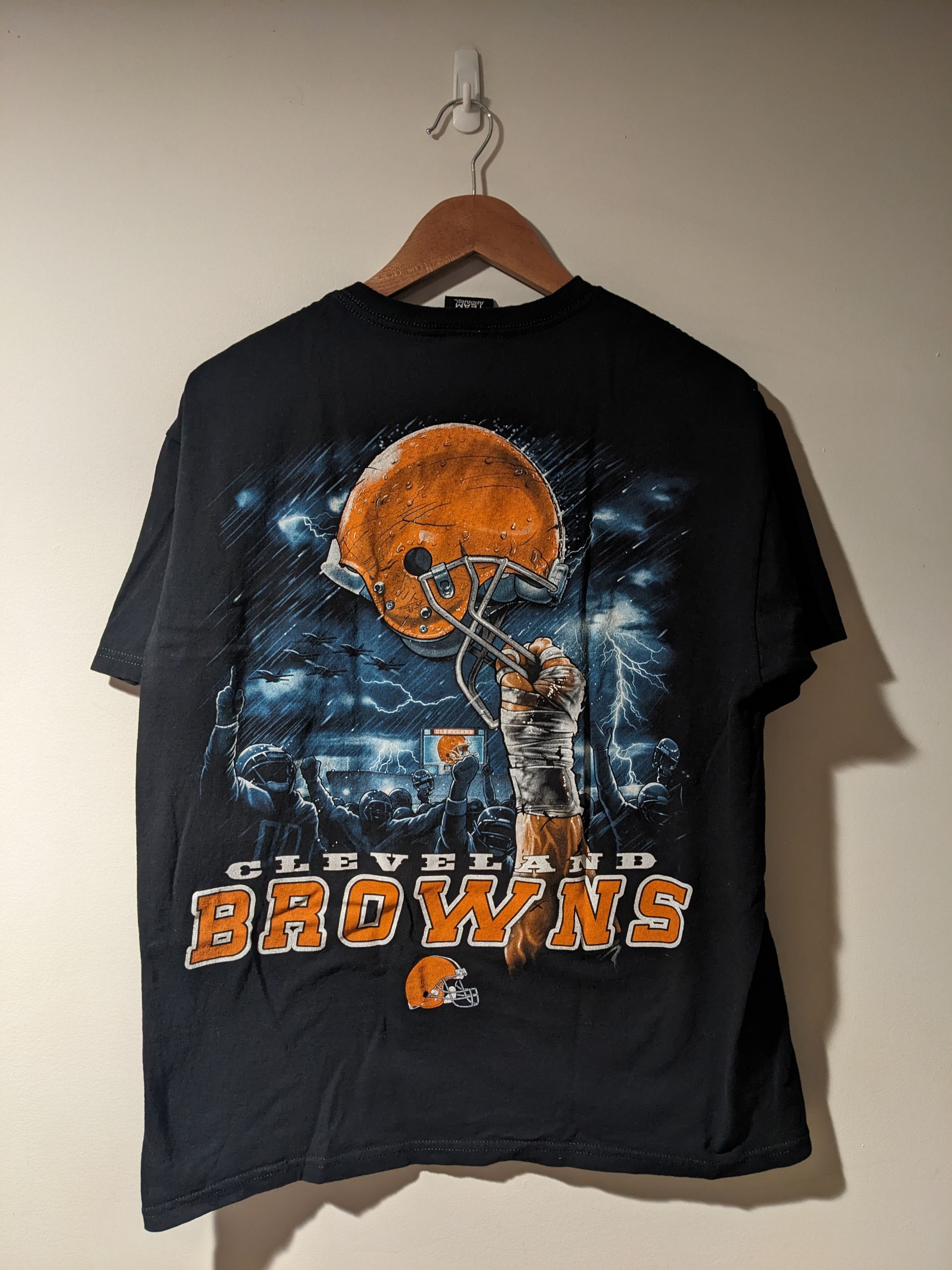 NFL Vintage Y2K Cleveland Browns NFL Football Lighting T-Shirt Size US L / EU 52-54 / 3 - 1 Thumbnail