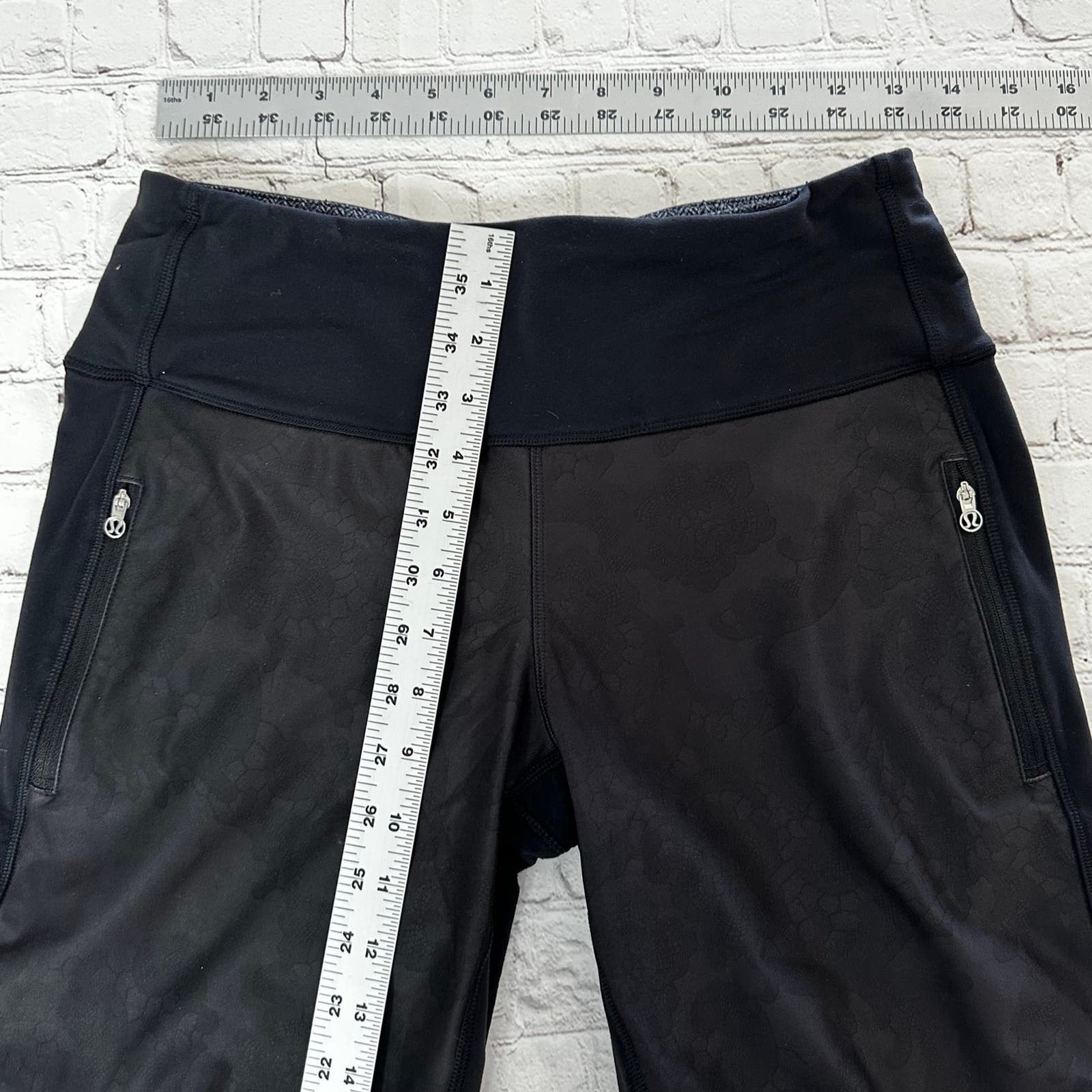 Lululemon Bold in the cold Lululemon pants Size 28" / US 6 / IT 42 - 10 Thumbnail