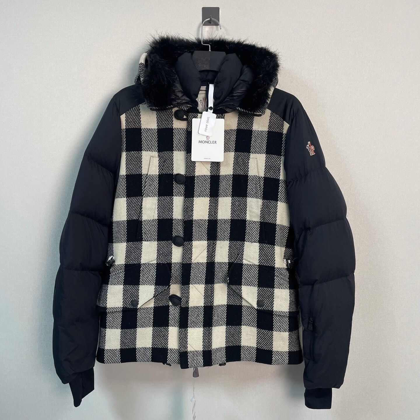 Moncler moncler check pattern down coat with fur collar Size US L / EU 52-54 / 3 - 1 Thumbnail