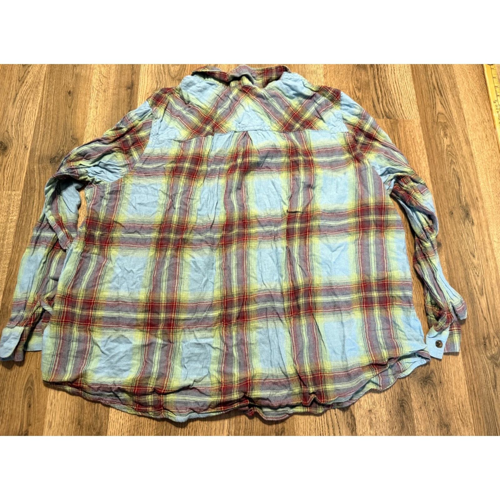 Vintage Maurices Blouse Womens 3X Green Red Blue Plaid Long Sleeve Button Up Relaxed Fit Size XXL / US 16-18 / IT 52-54 - 2 Thumbnail