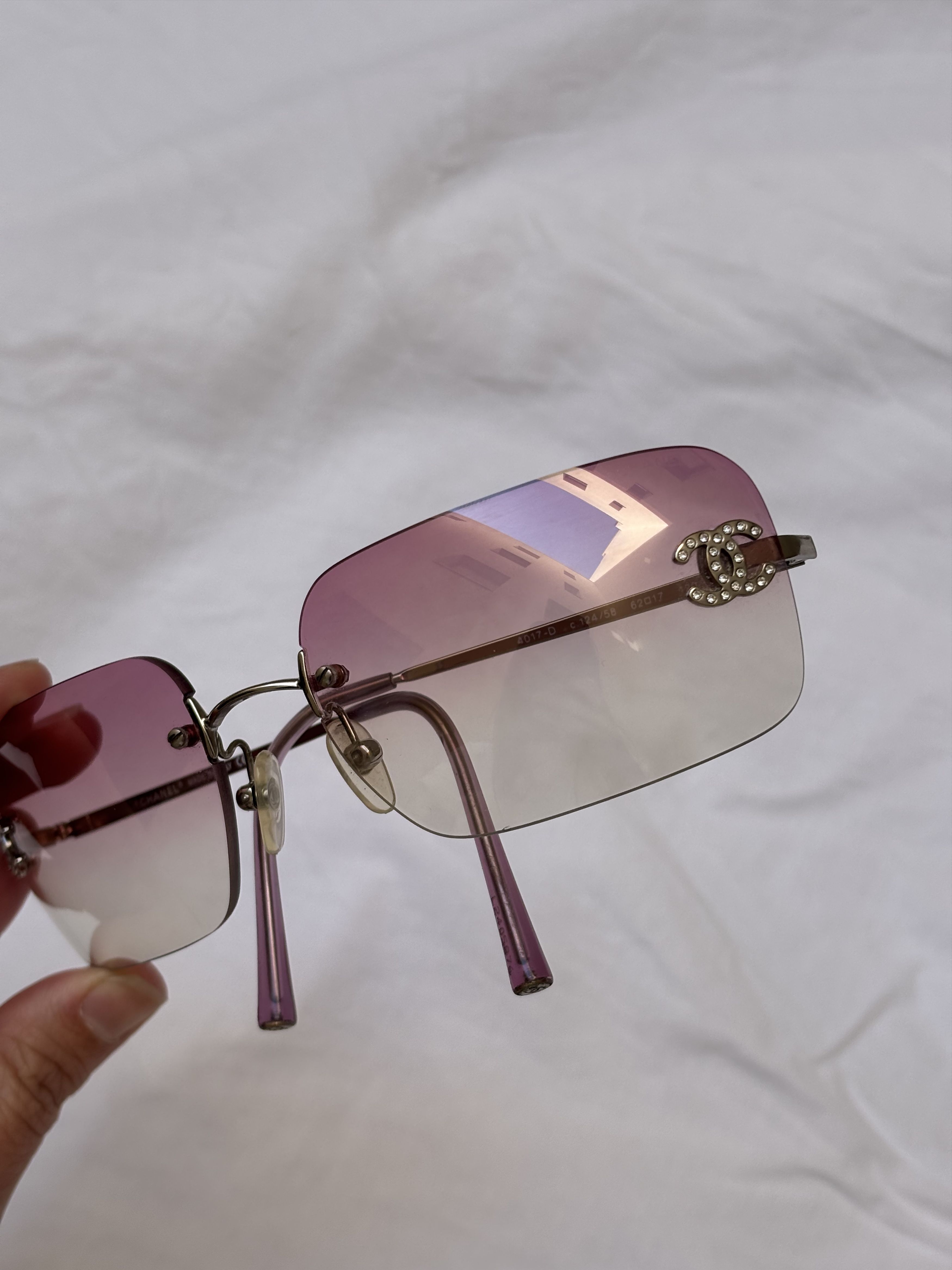 Chanel Chanel Sunglasses 4017 D CC Rhinestone Logo Rimless Size ONE SIZE - 2 Thumbnail