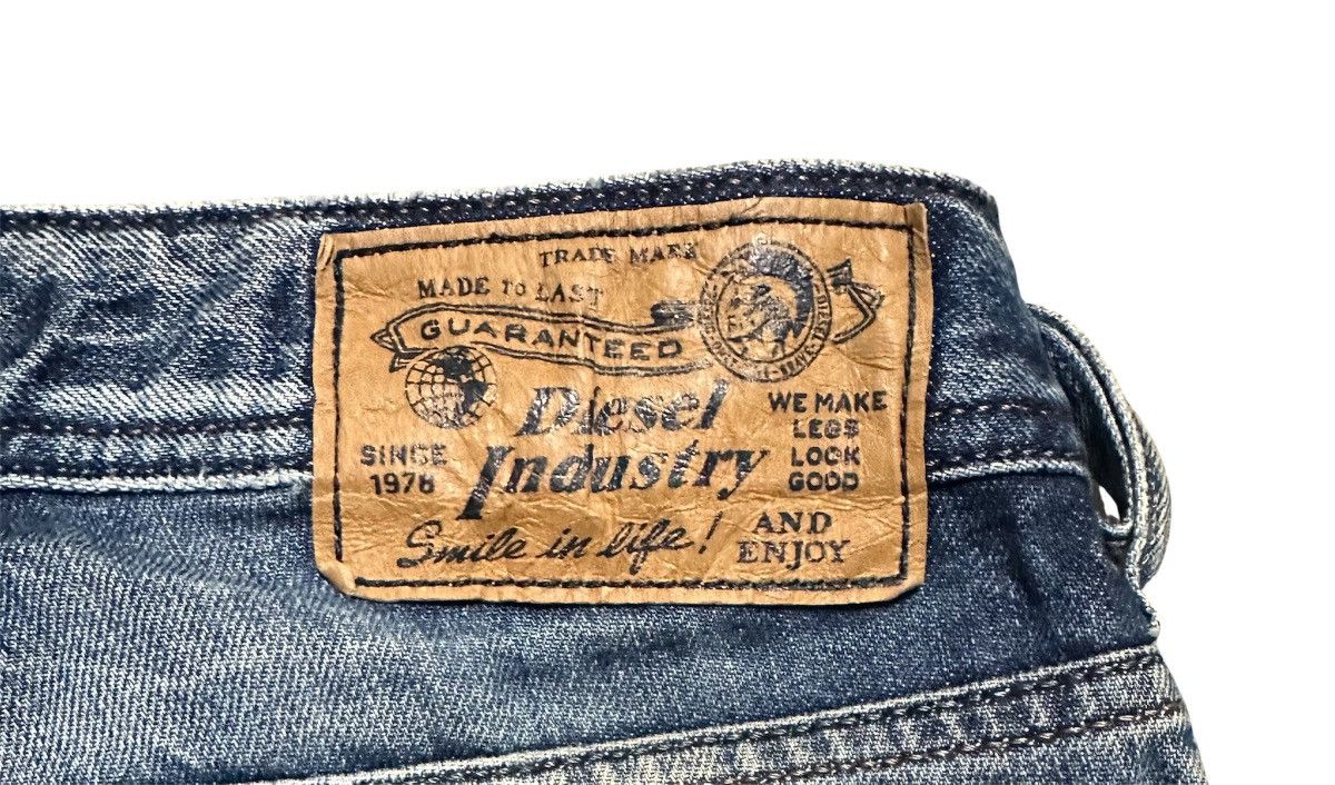 Diesel Vintage Diesel Industry Flare Bell Bottom Bootcut Jeans Size US 30 / EU 46 - 7 Thumbnail