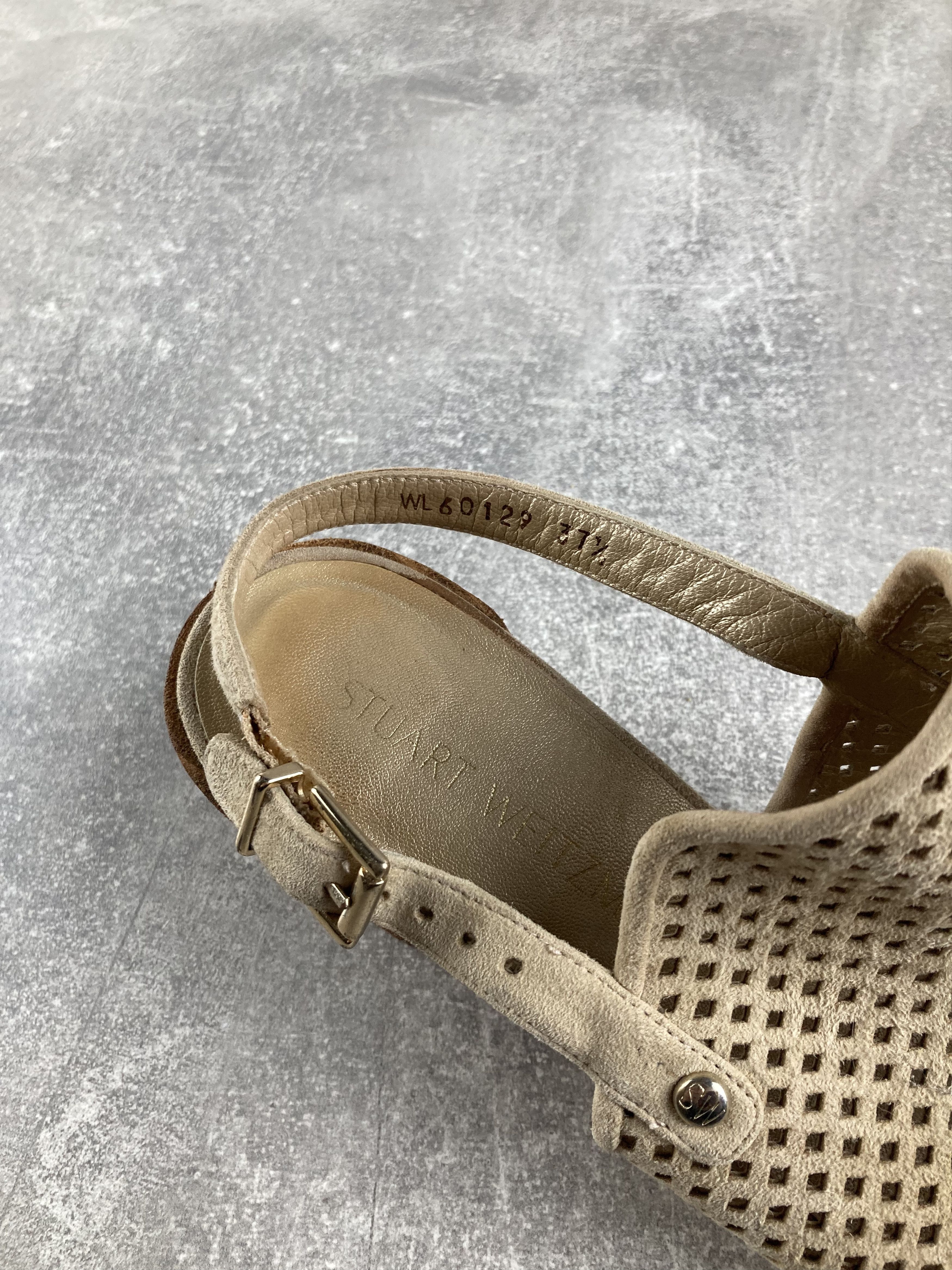 Stuart Weitzman stuart Weitzman popular beach suede/lesther heel sandals Size US 7.5 / IT 37.5 - 10 Thumbnail