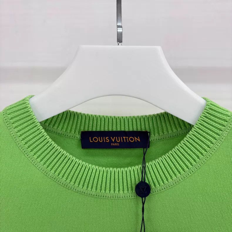 Louis Vuitton Louis Vuitton Green pin short sleeve Size US L / EU 52-54 / 3 - 3 Thumbnail