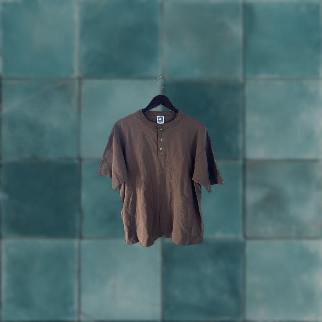 Vintage VINTAGE Cotton Deluxe Henley Shirt Mens L Deadstock NWOT 90s USA Made Brown 90s T-Shirt Cotton Deluxe Mens L Brown Short Sleeve Size US L / EU 52-54 / 3 - 1 Thumbnail