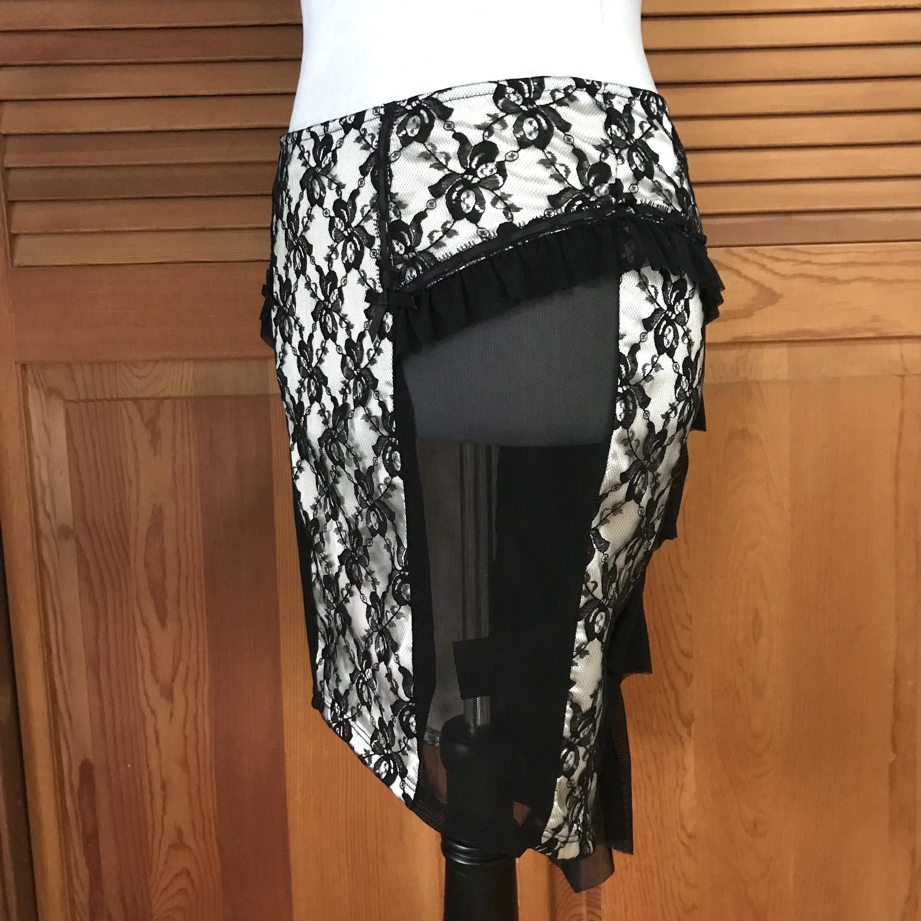 Lip Service Vintage Lip Service Vaudeville Vamps Coquette Ivory Skirt XS Size 25" / US 0 / IT 36 - 4 Thumbnail
