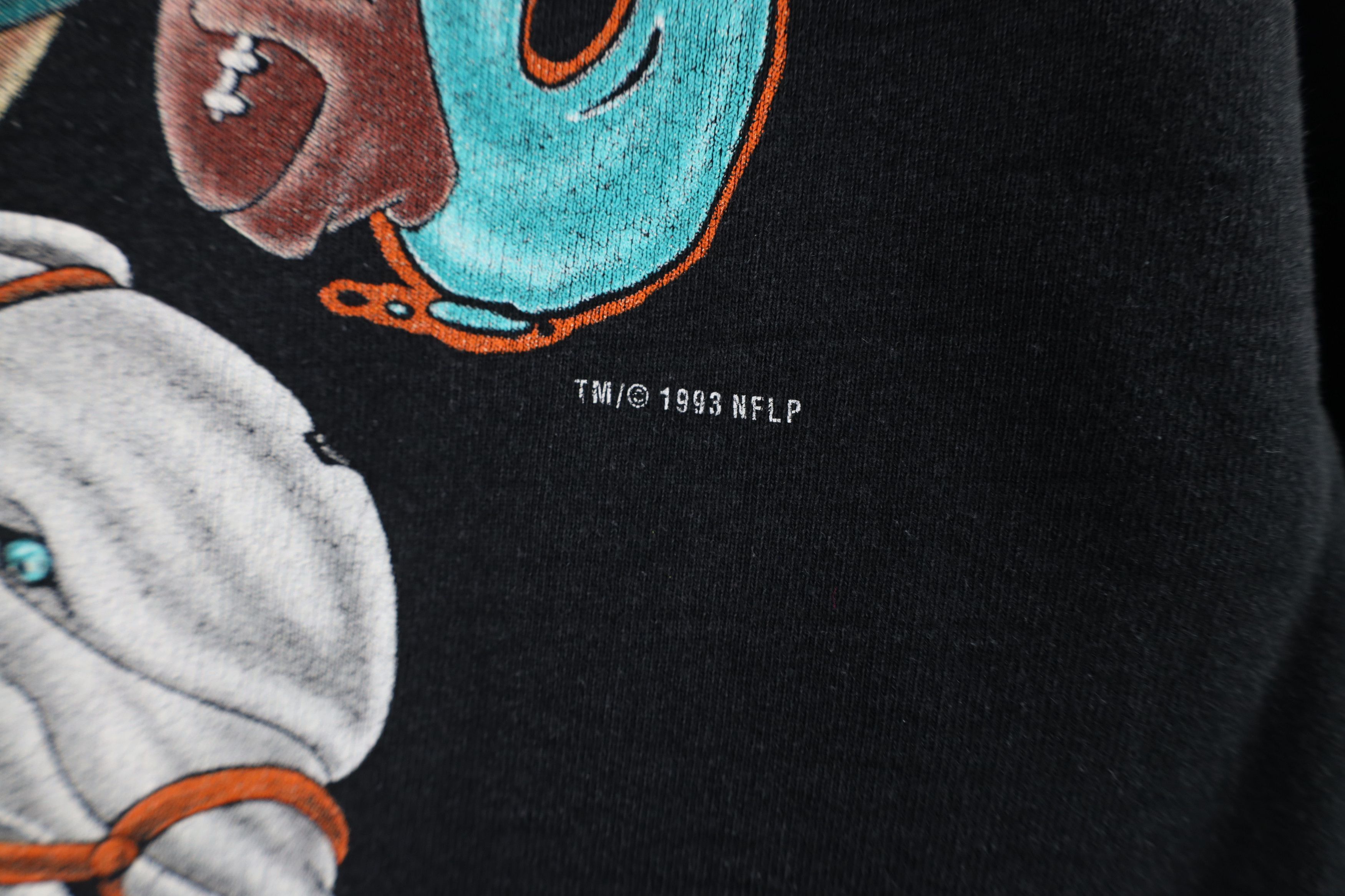 Vintage Vintage 90s Devil Miami Dolphins Football Sweatshirt USA Size US L / EU 52-54 / 3 - 6 Thumbnail