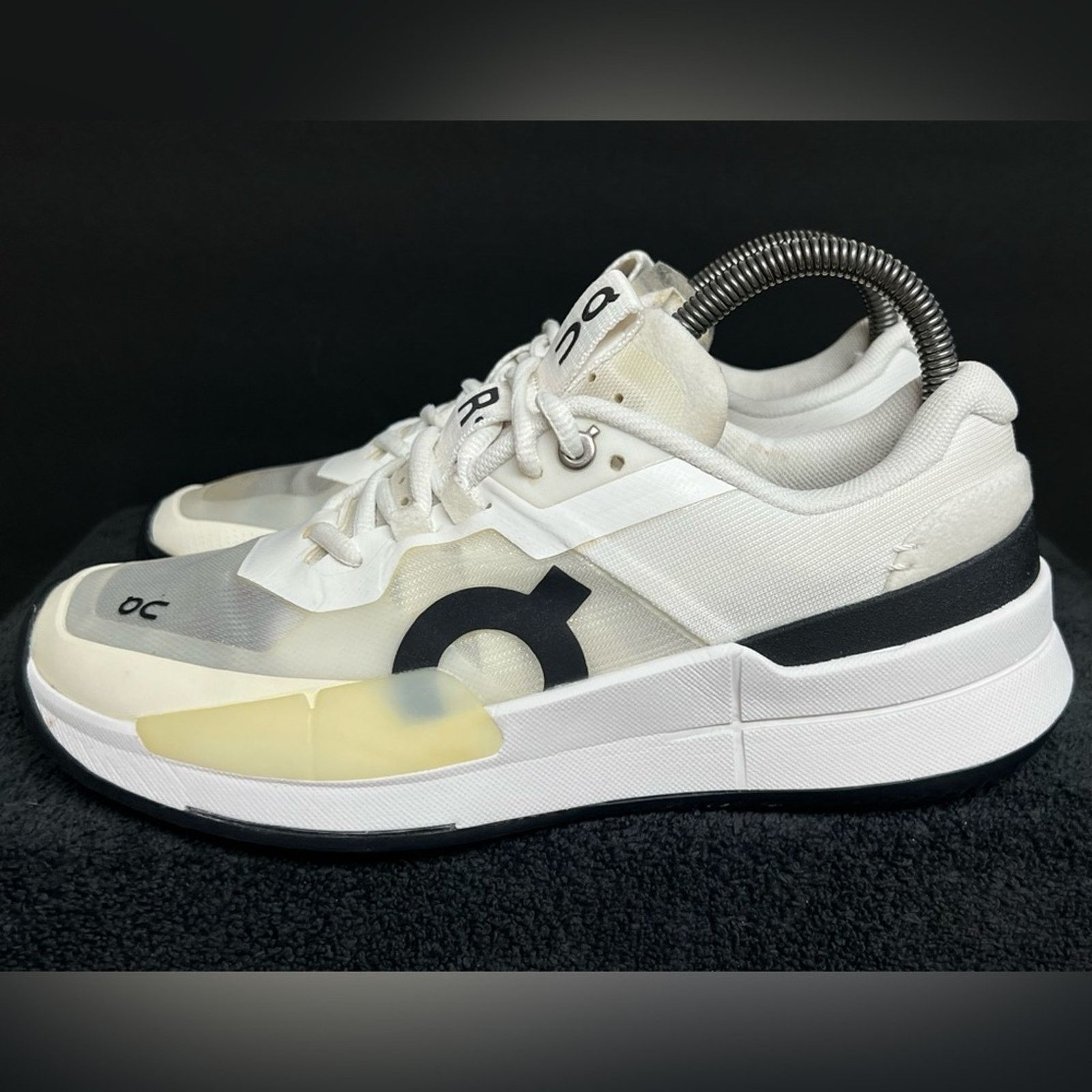 On On The Roger Pro 2 Women’s 7.5 White Tennis Pickleball Shoes Size US 7.5 / IT 37.5 - 1 Thumbnail