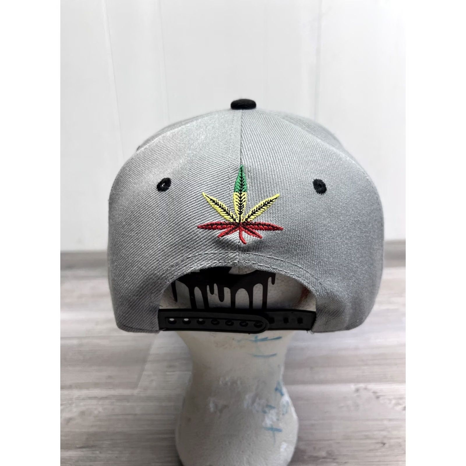 Born Detroit Born & Raised Gray Snapback Hat Marijuana Leaf Reggae Colorway Ball Cap Shirt? Size ONE SIZE - 4 Thumbnail